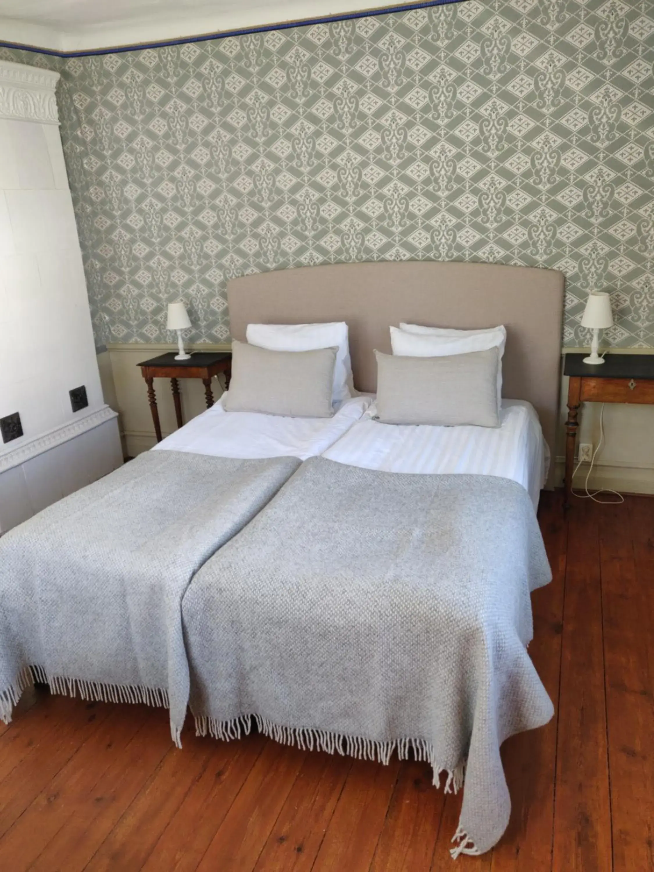 Double Room with Shared Bathroom - single occupancy in Hotell Dahlströmska gården Double Room with Shared Bathroom - single occupancy in Hotell Dahlströmska gården