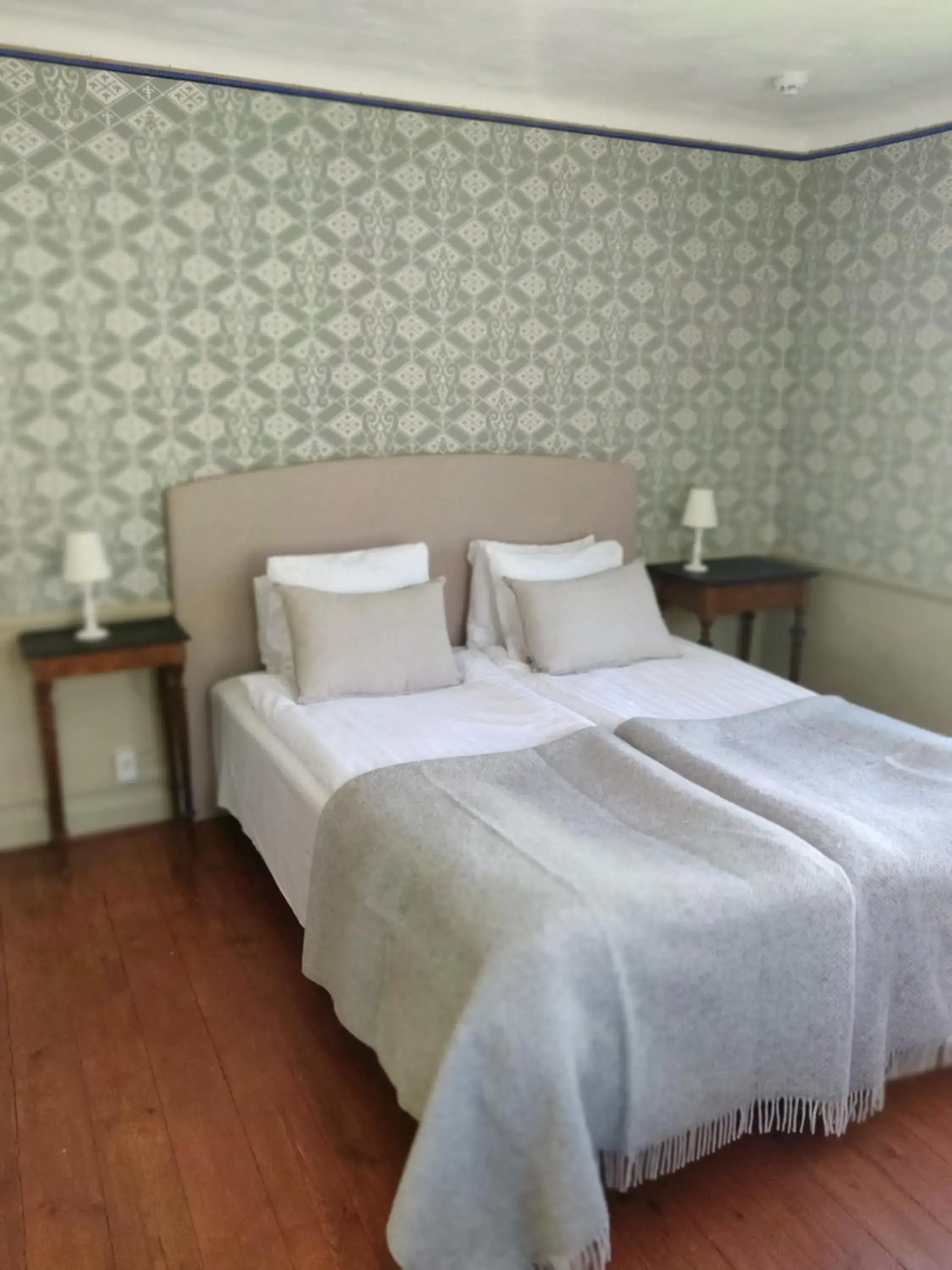 Double Room with Shared Bathroom - single occupancy in Hotell Dahlströmska gården Double Room with Shared Bathroom - single occupancy in Hotell Dahlströmska gården