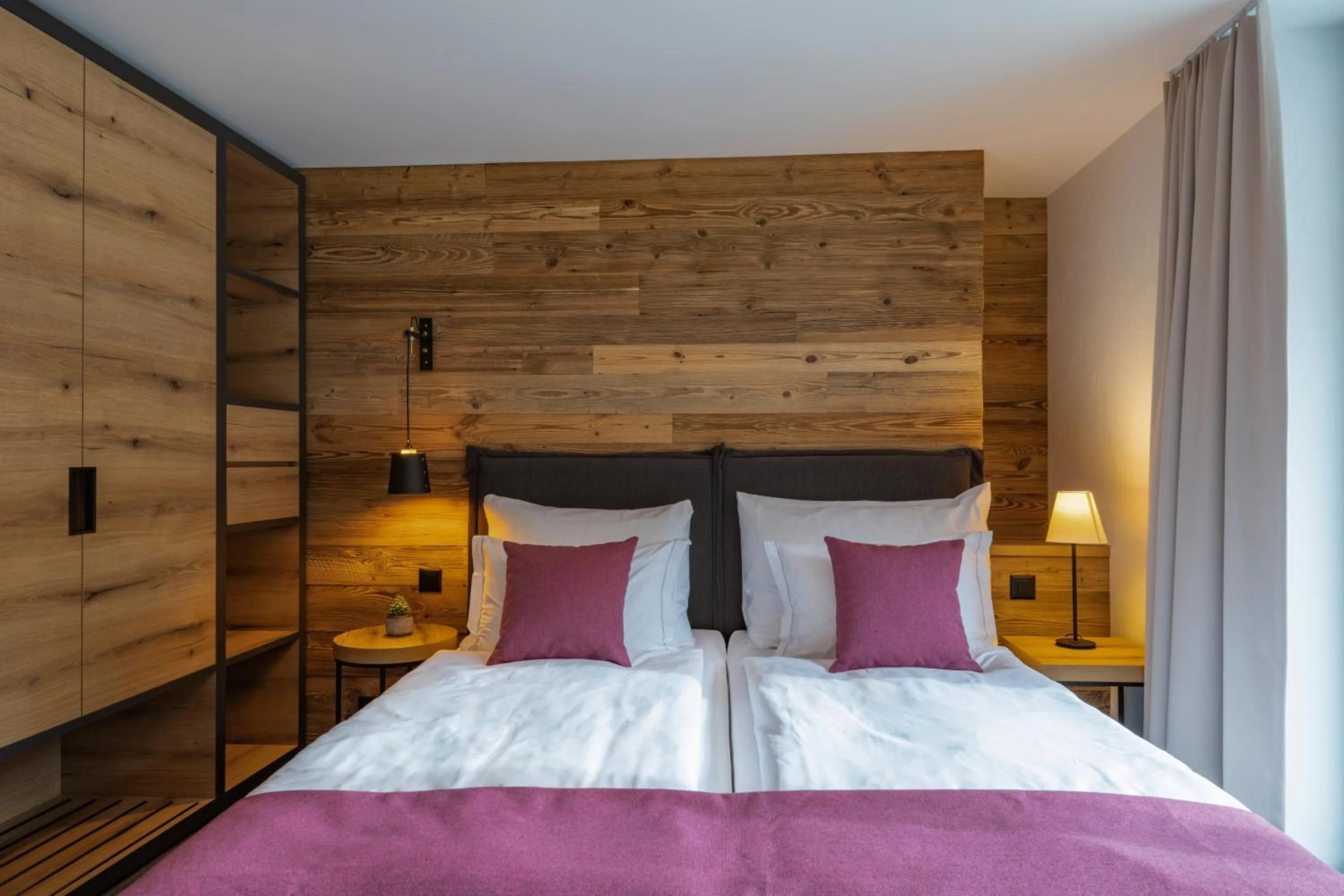 Bed in 22 Summits Apartments