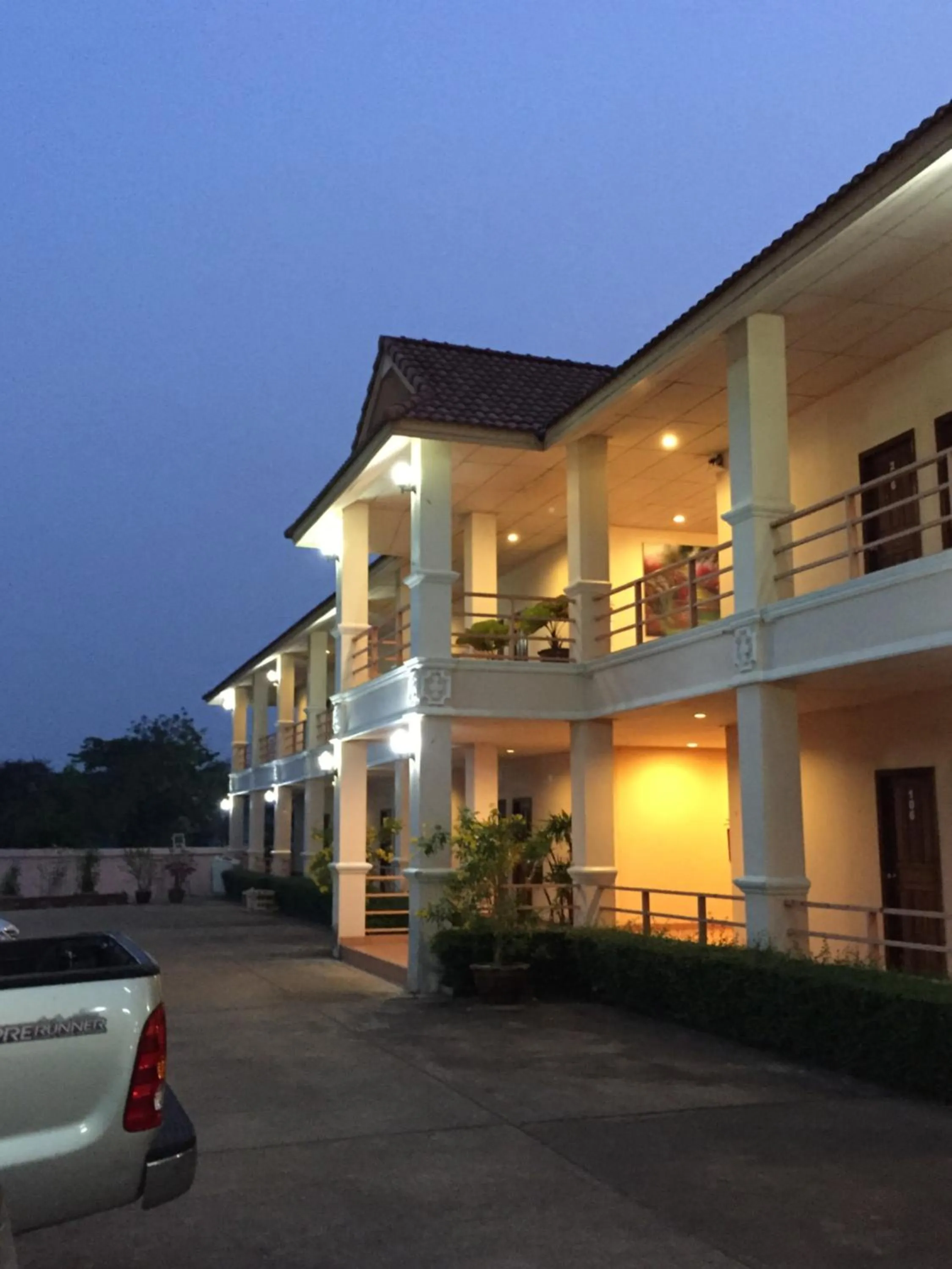 Poon Suk Hotel Kabin Buri
