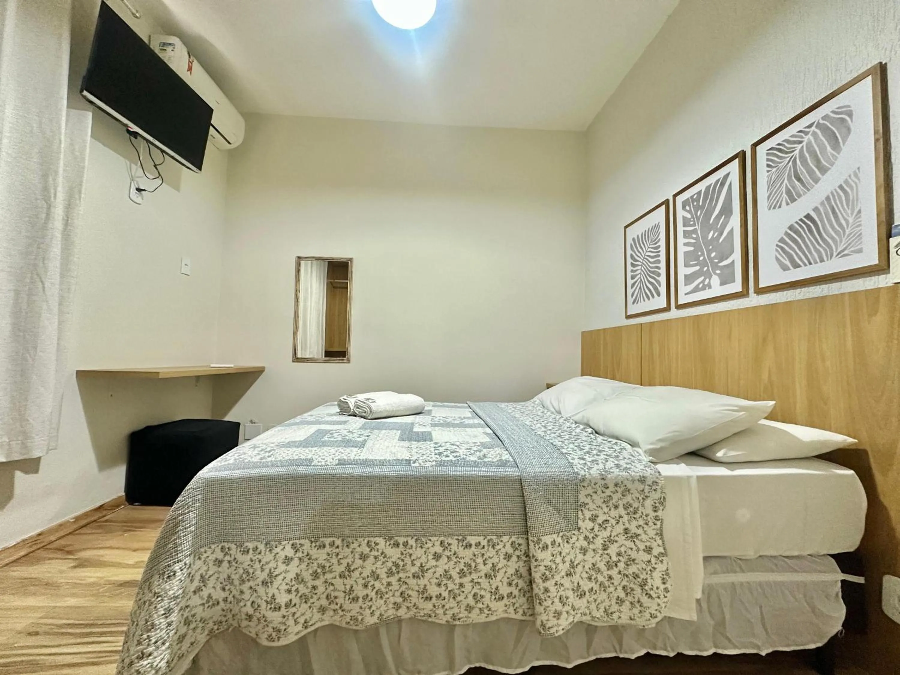 Photo of the whole room, Bed in Porto Forte Pousada