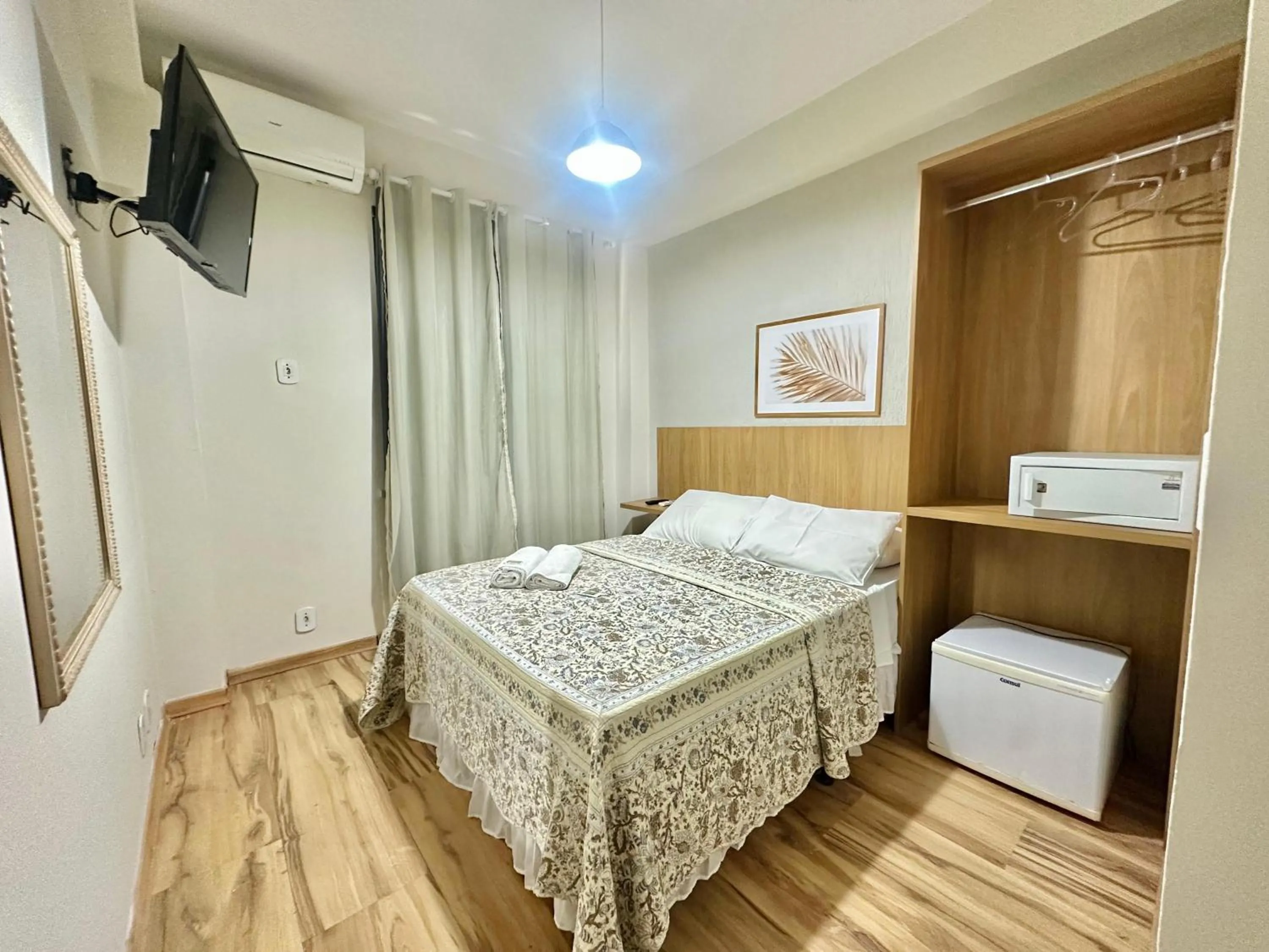 Photo of the whole room, Bed in Porto Forte Pousada