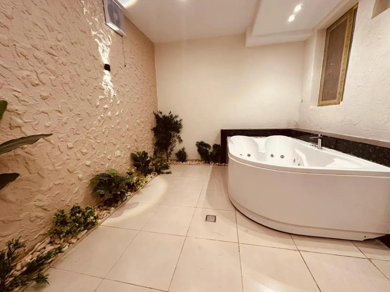 Bathroom in Giza Pyramids Inn