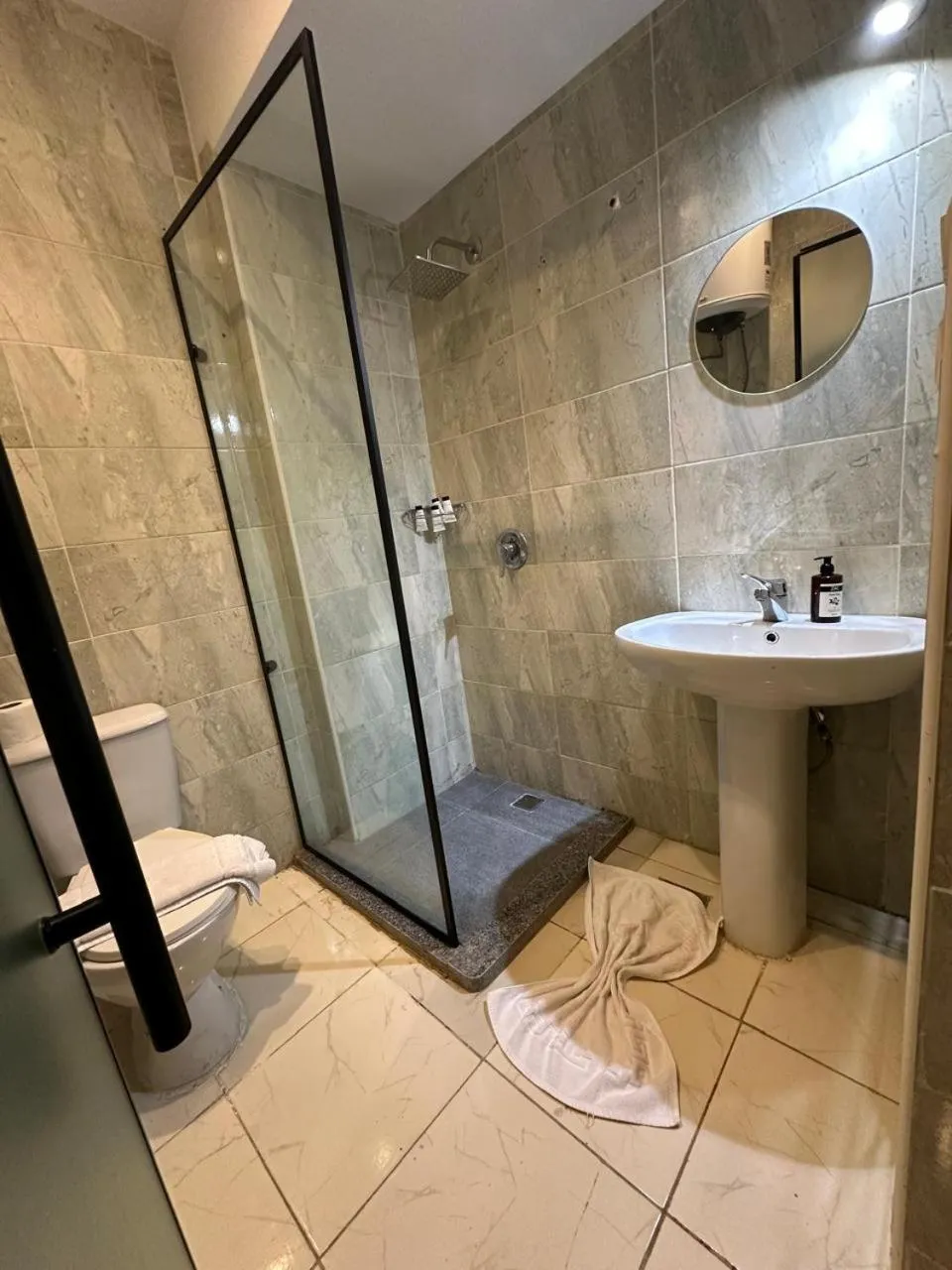 Bathroom in Giza Pyramids Inn