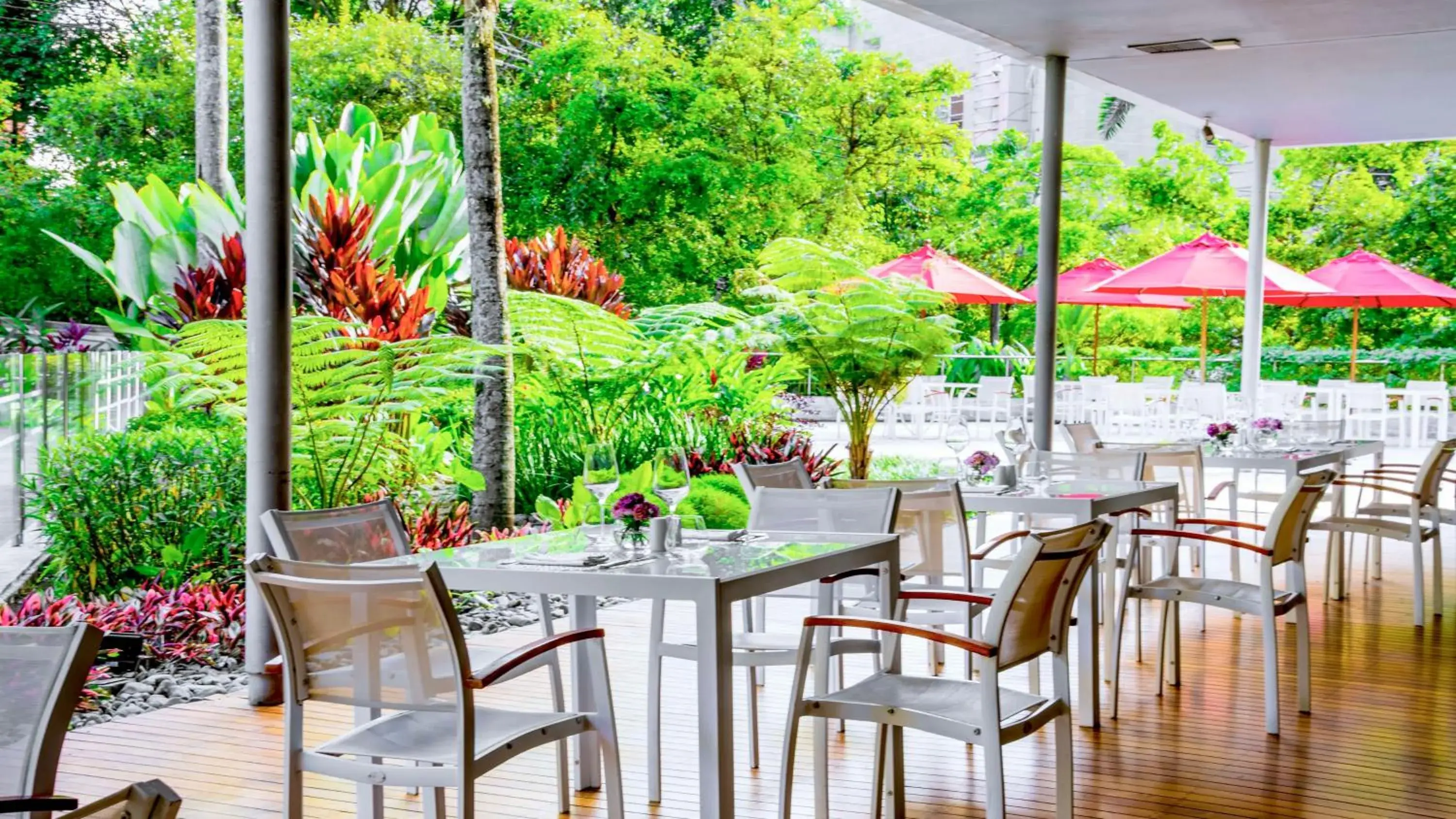 Restaurant/places to eat in NH Collection Medellin Royal Restaurant/places to eat in NH Collection Medellin Royal