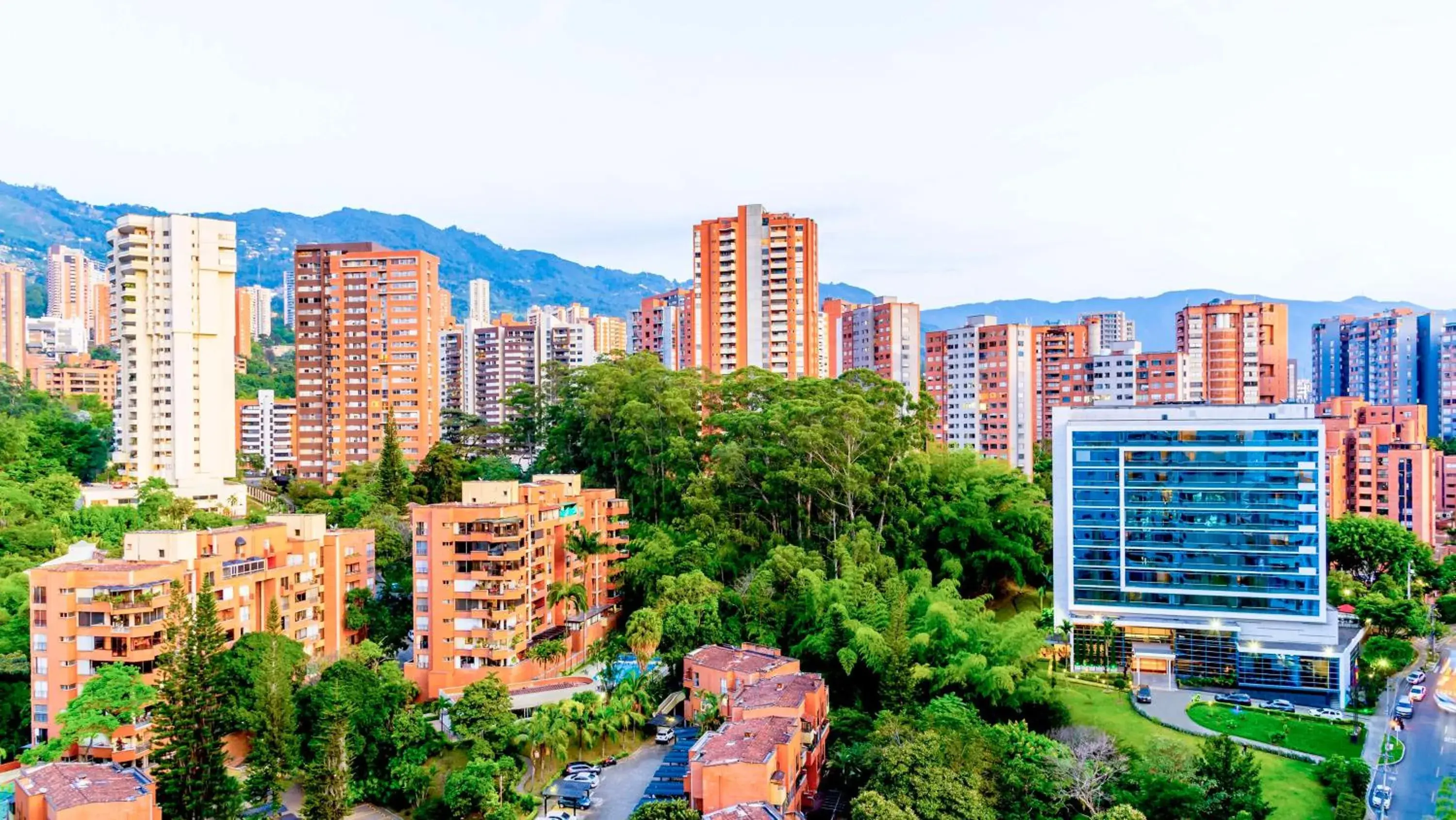 Property building in NH Collection Medellin Royal Property building in NH Collection Medellin Royal