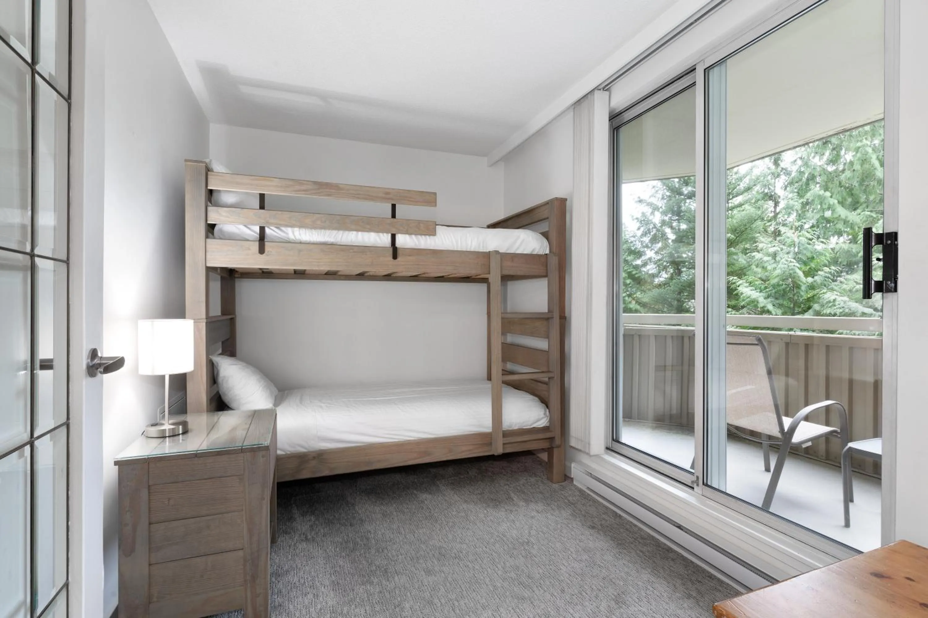 Bedroom, Bed in The Woodrun Lodge by Whiski Jack