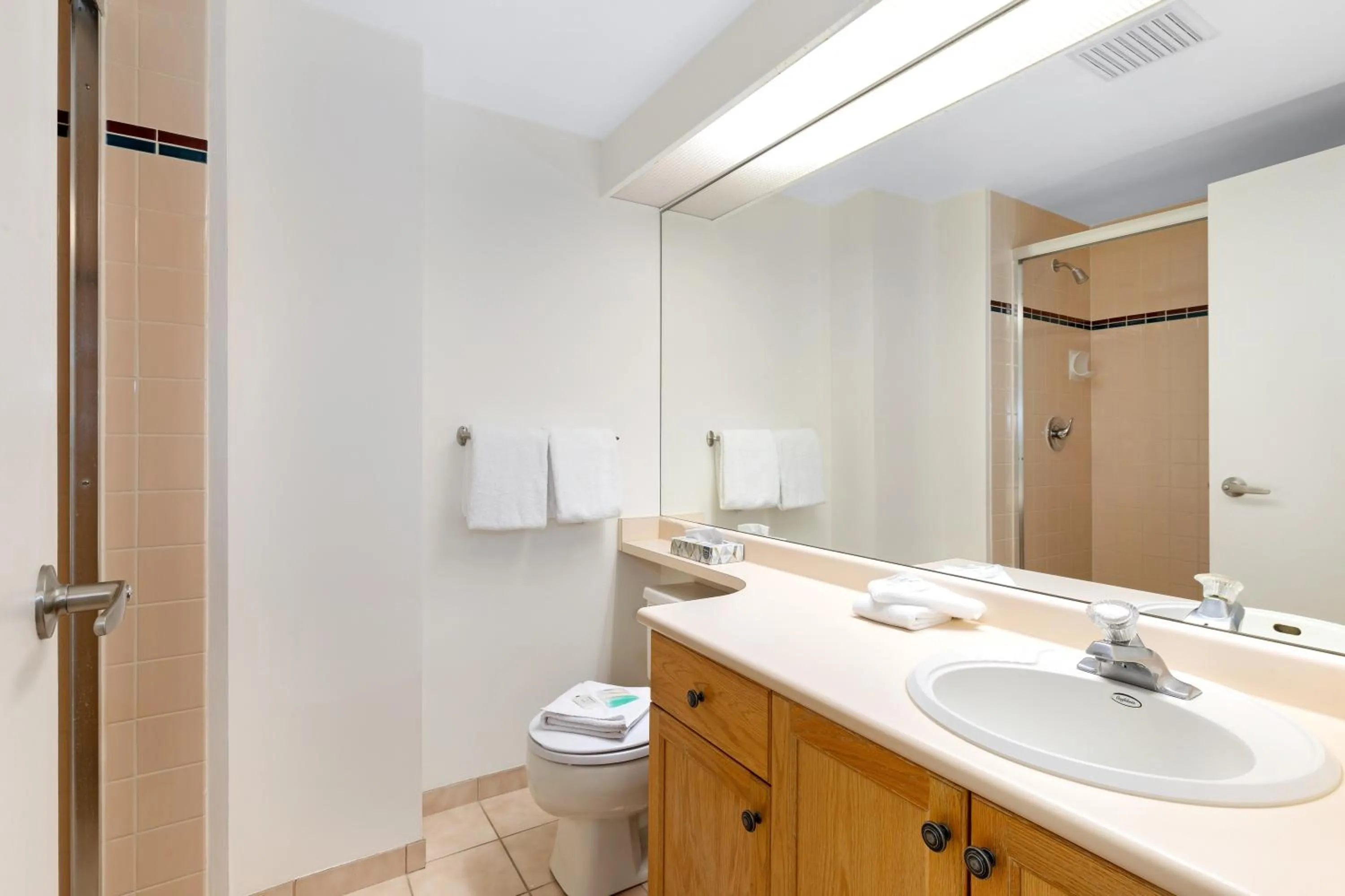 Bathroom in The Woodrun Lodge by Whiski Jack