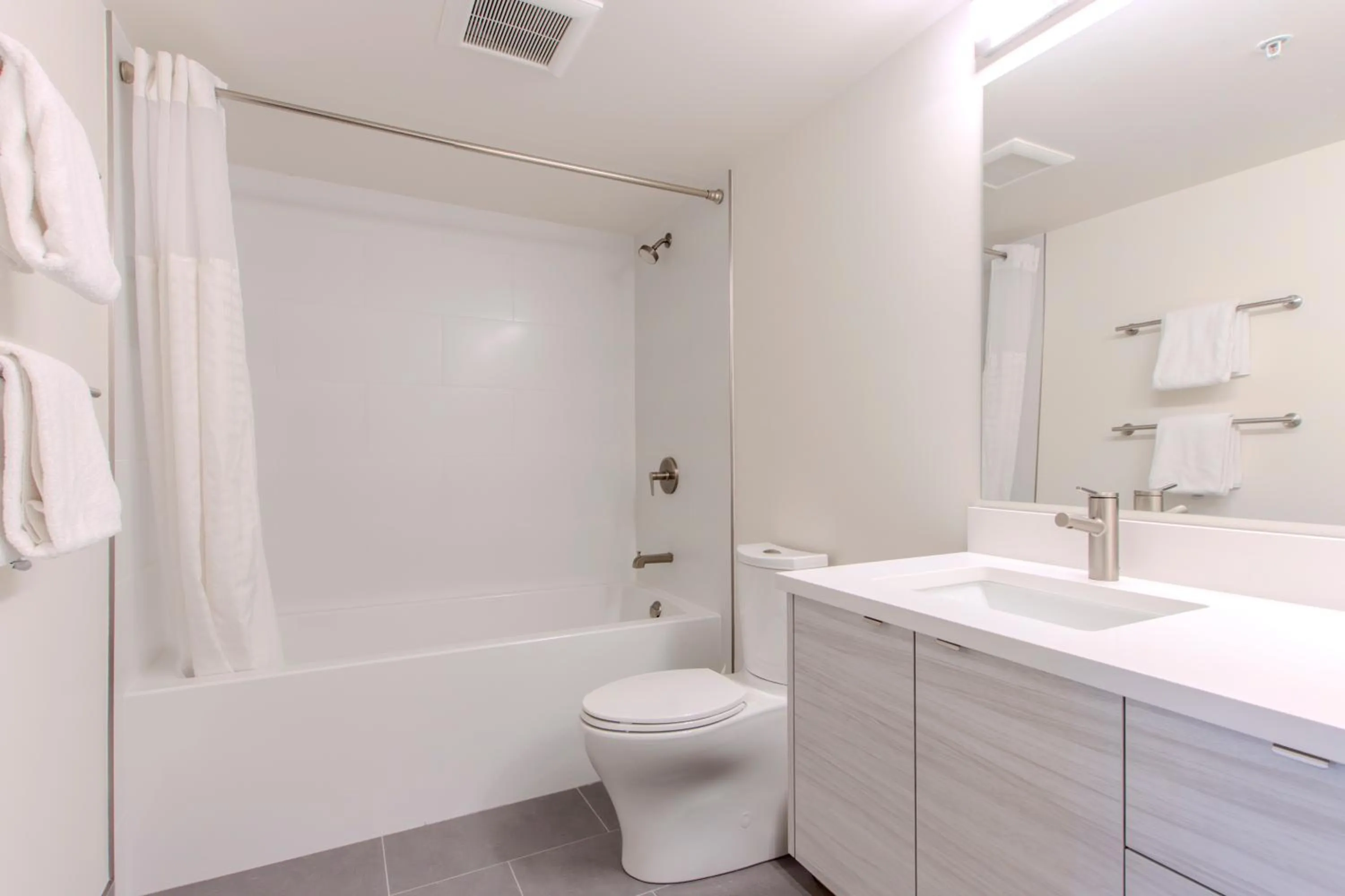 Bathroom in The Woodrun Lodge by Whiski Jack