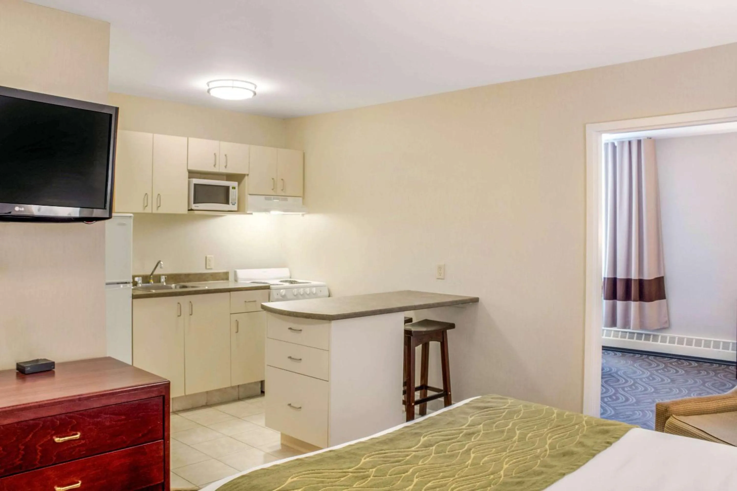 Bedroom in Comfort Inn