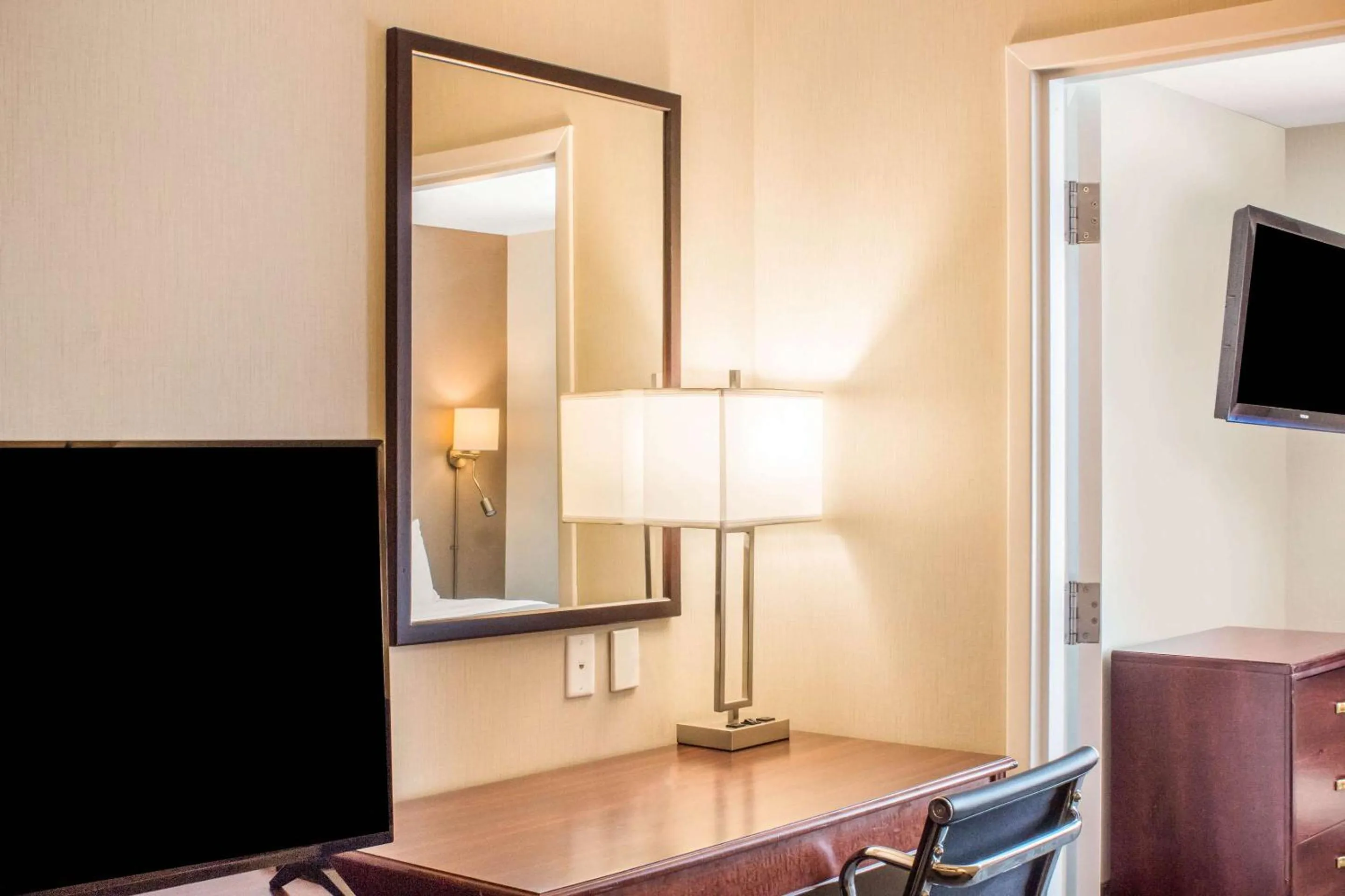 Bedroom in Comfort Inn