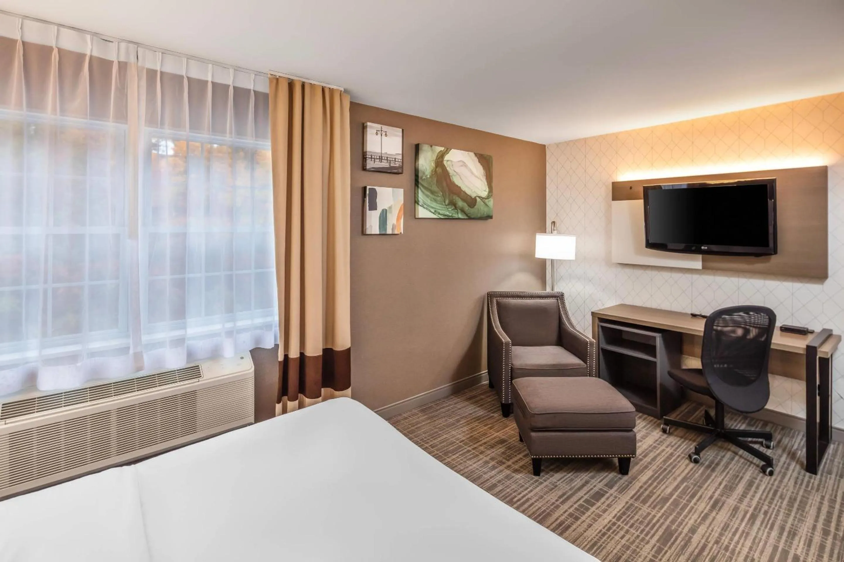 Bedroom, Bed in Comfort Inn