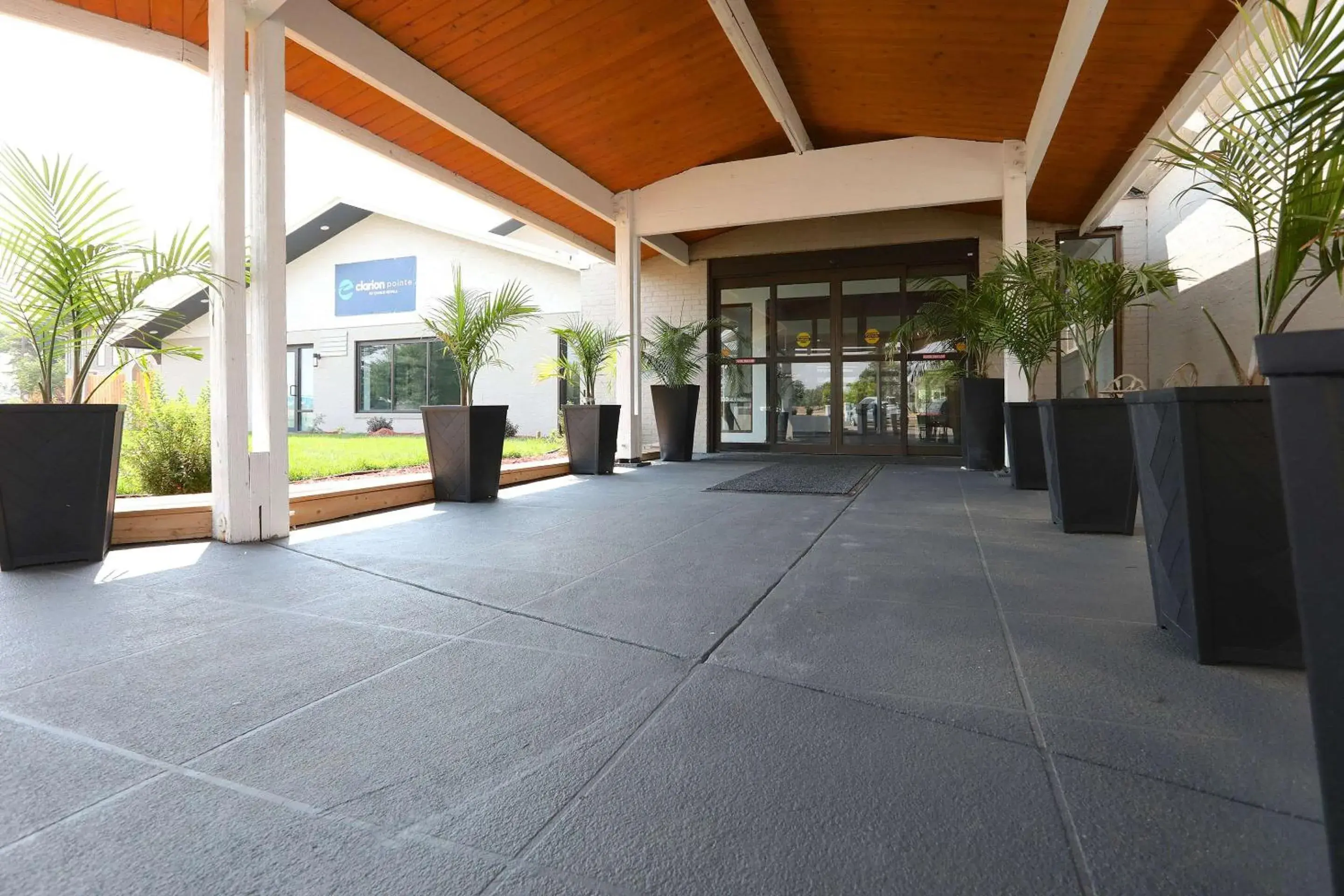 Property building in Clarion Pointe Property building in Clarion Pointe