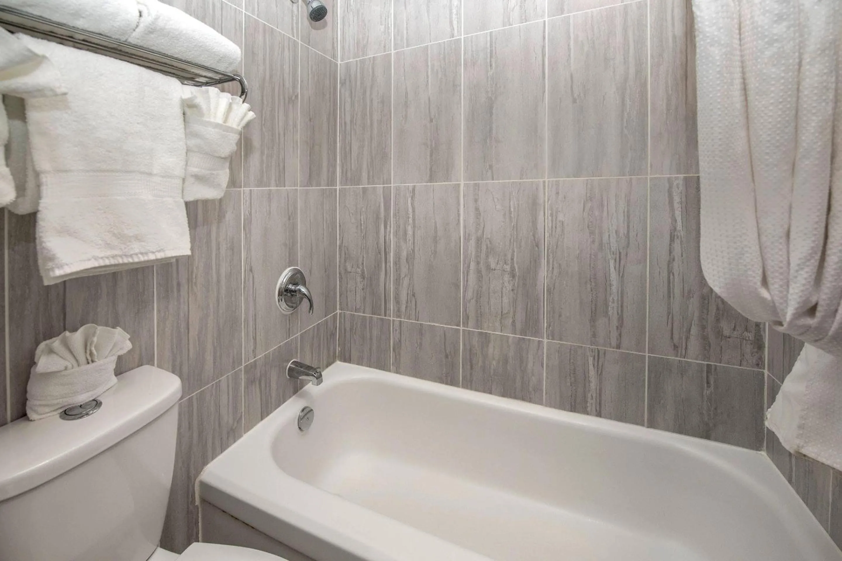 Bedroom in Clarion Pointe