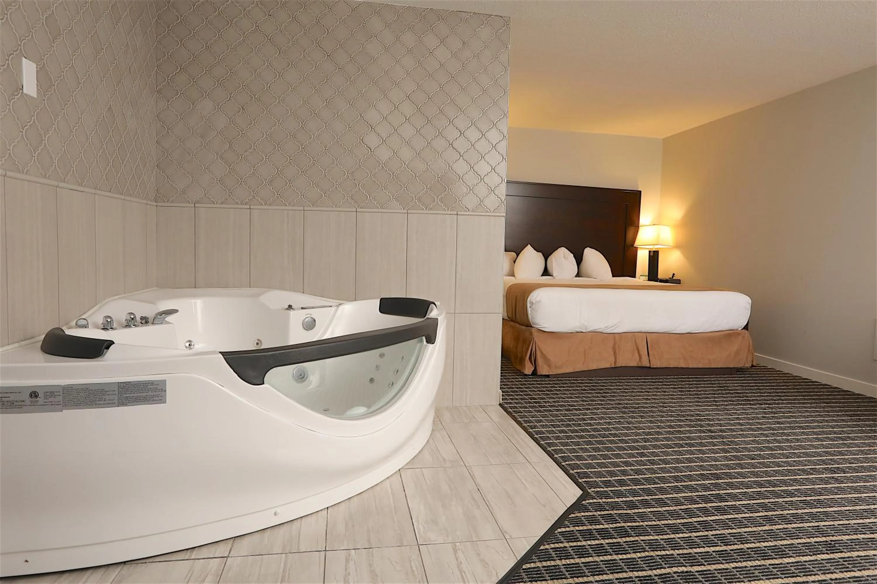 Bed in Clarion Pointe