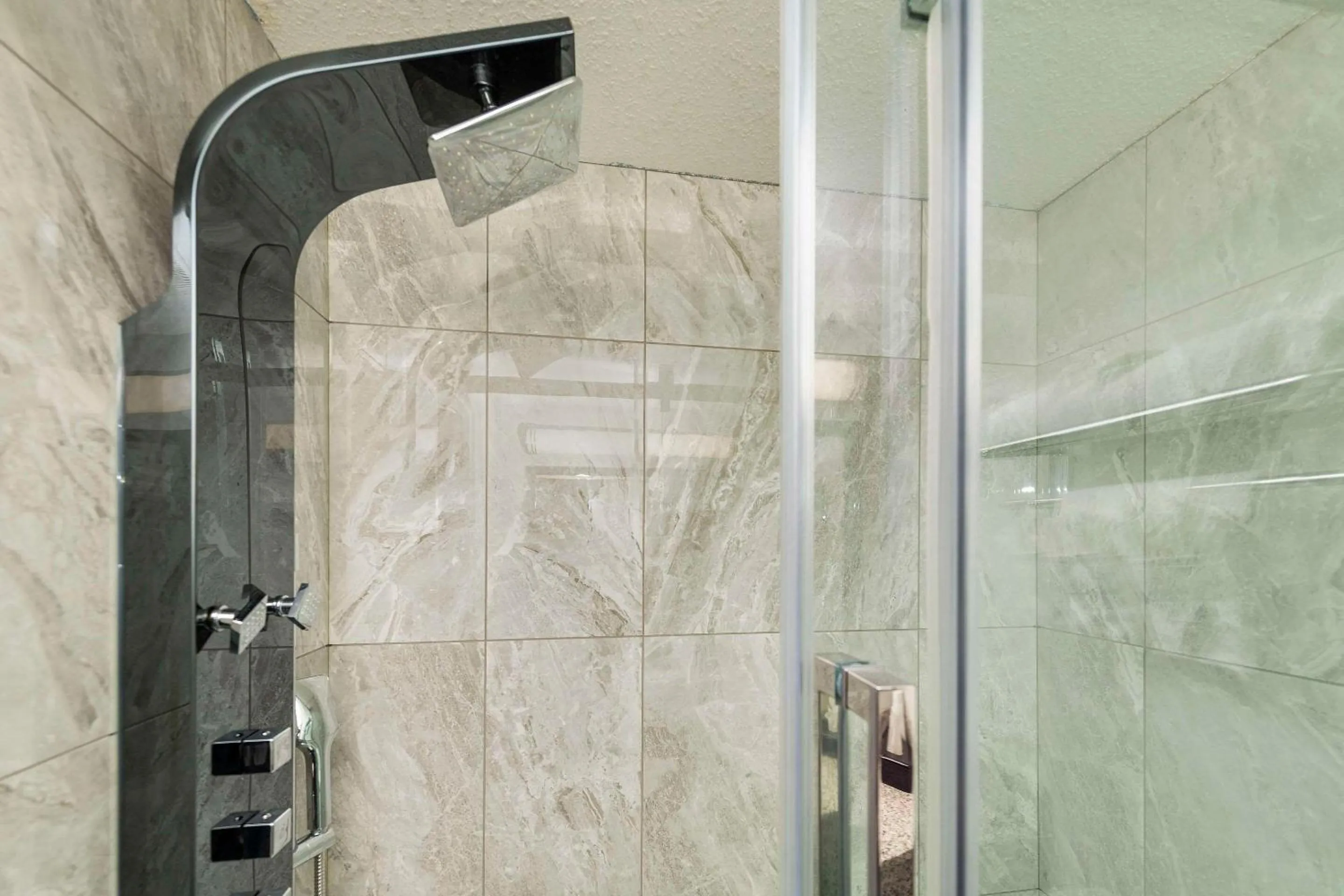 Bedroom in Clarion Pointe