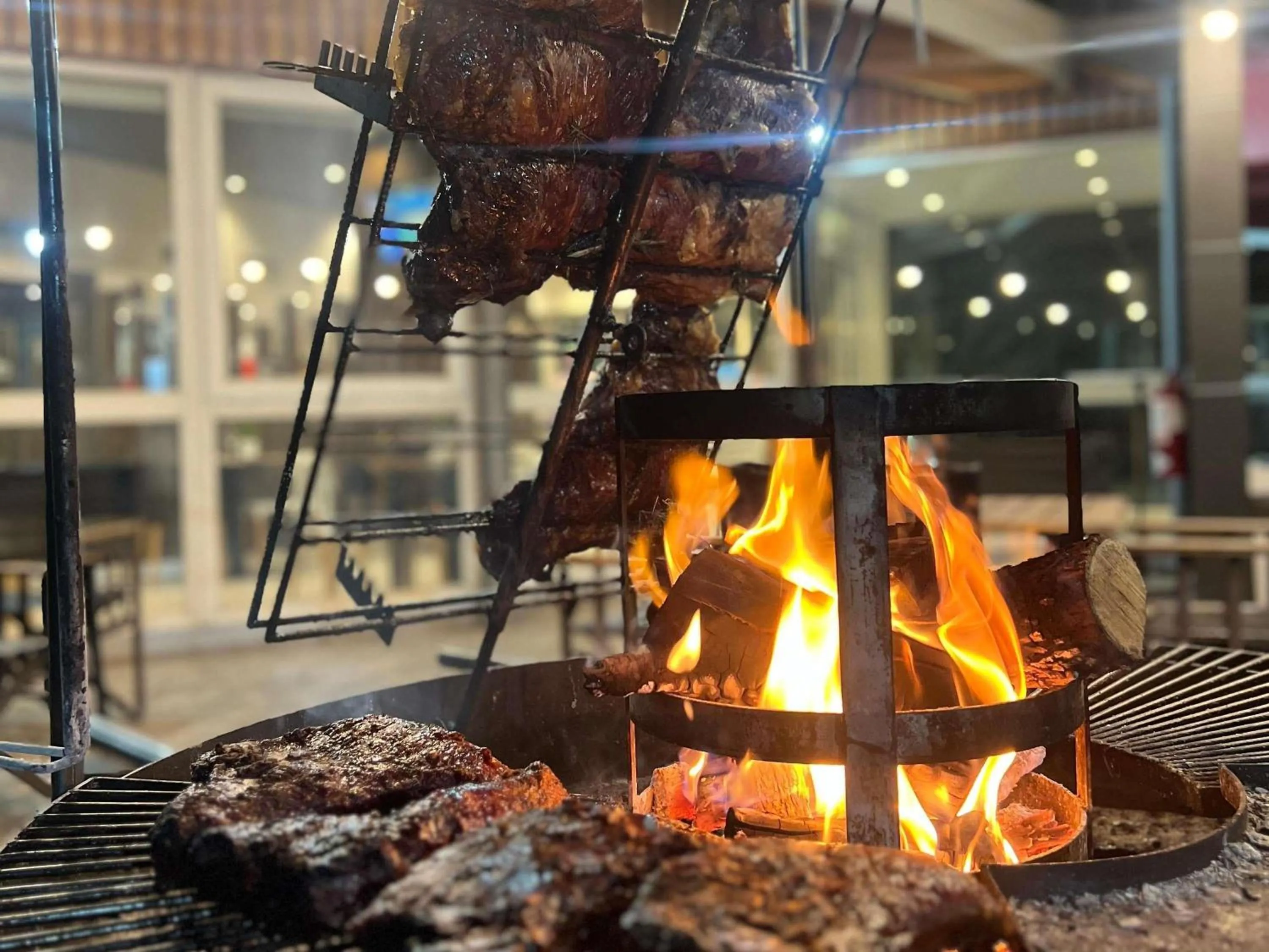 Restaurant/places to eat in ibis Mendoza