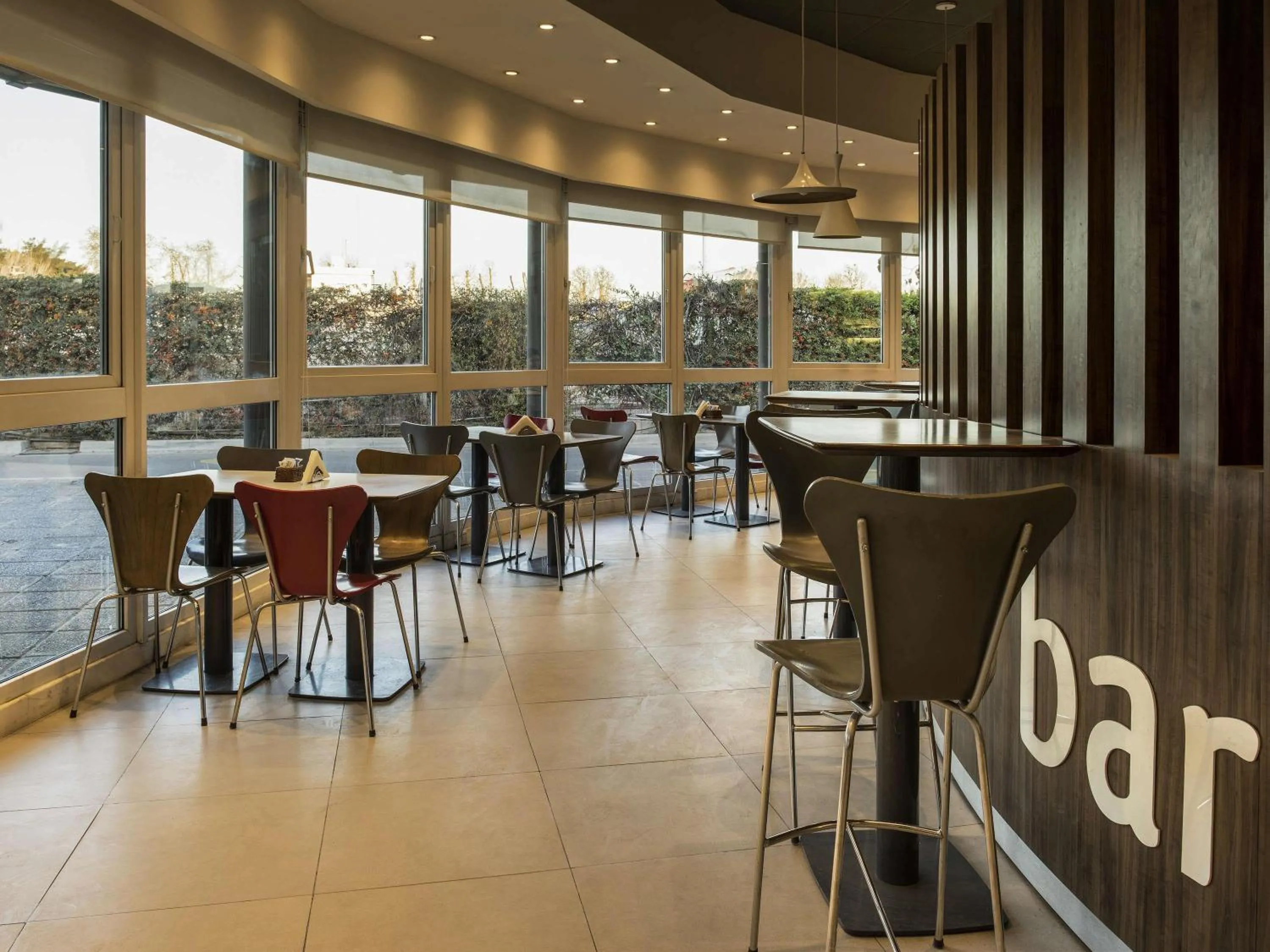 Lounge or bar in ibis Mendoza