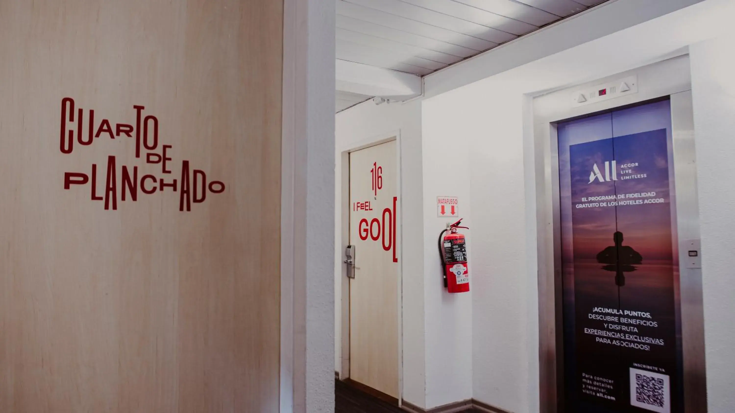 Facade/entrance in ibis Mendoza Facade/entrance in ibis Mendoza