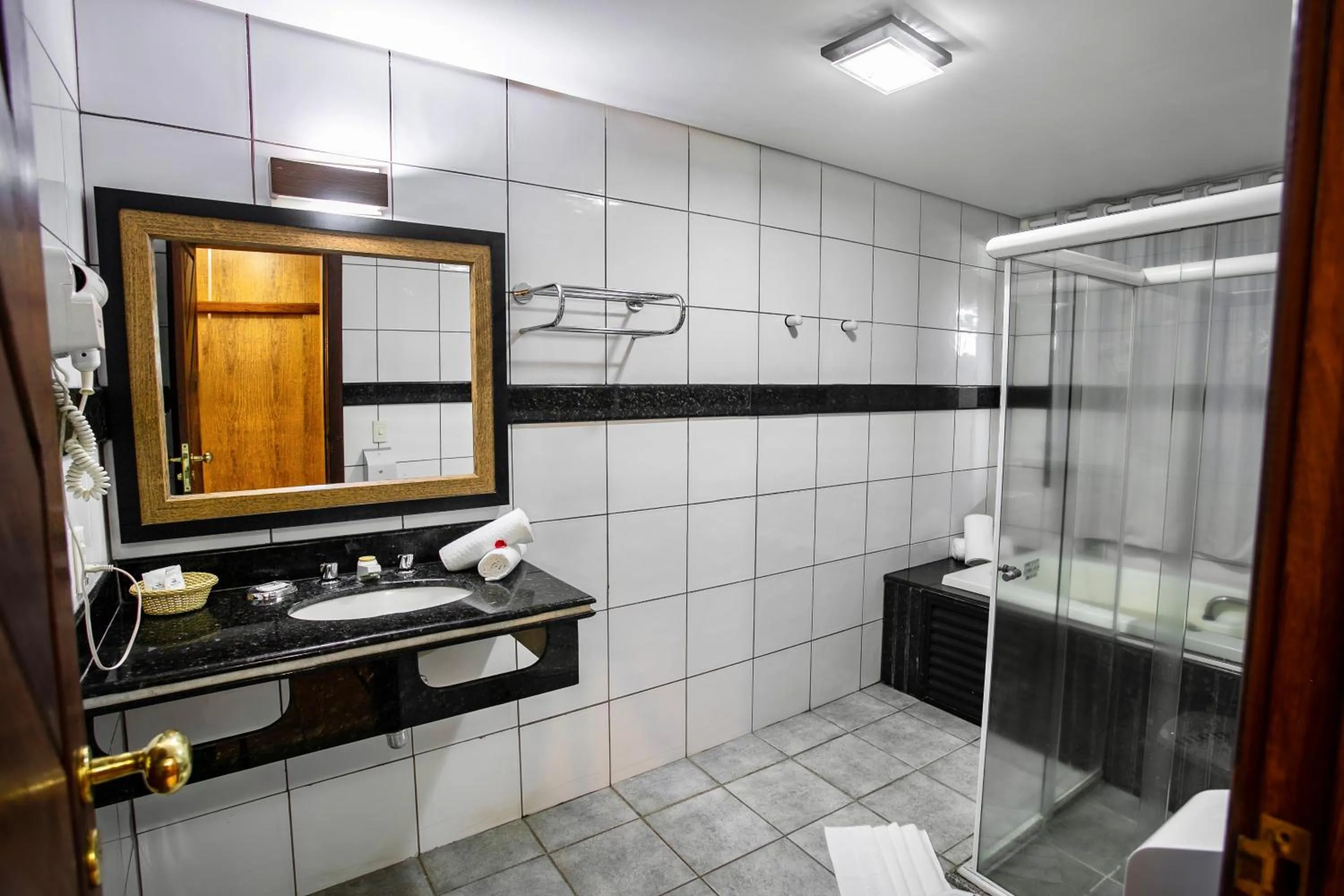 Shower in Brisa da Praia Park Hotel