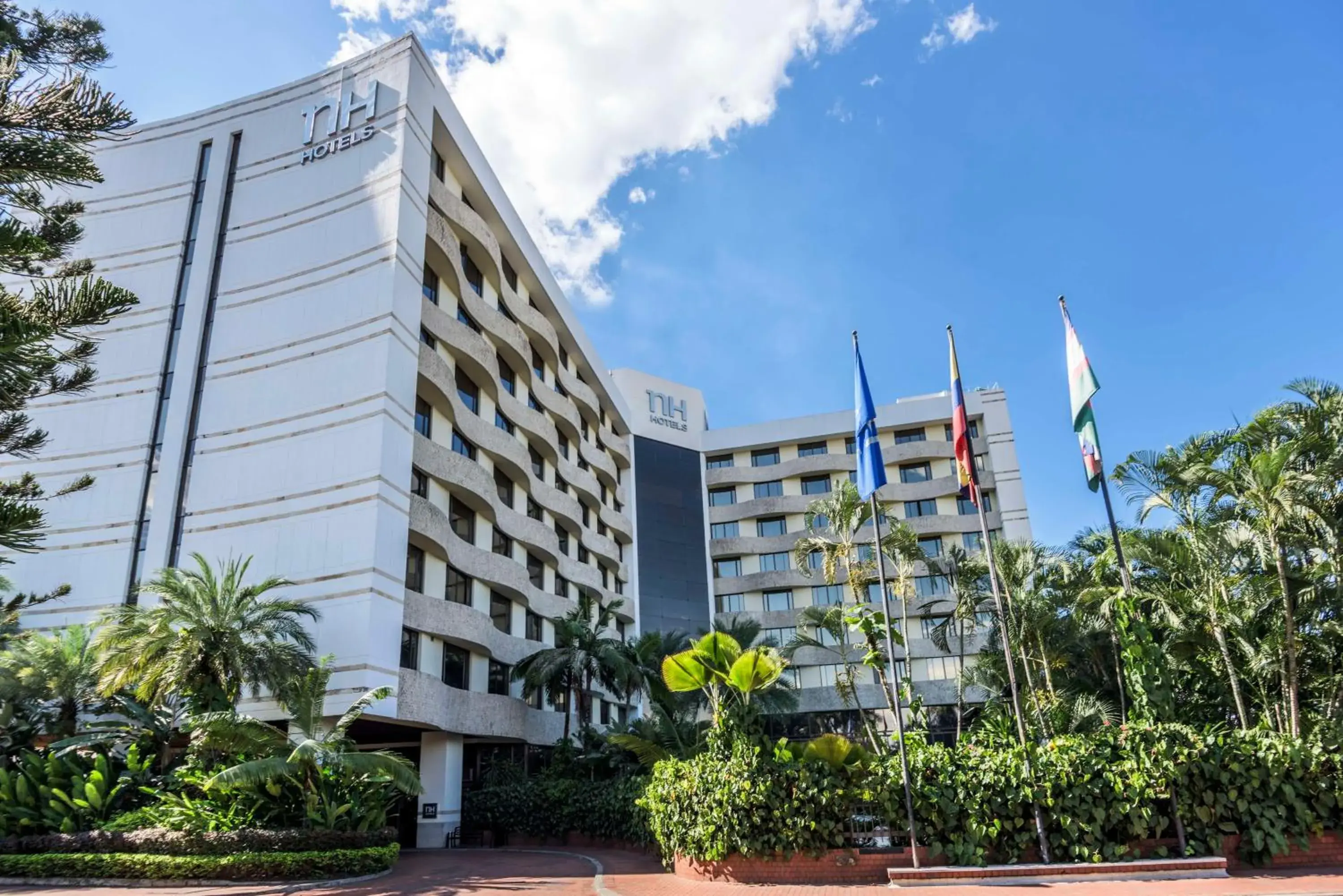 Property building in NH Cali Royal Property building in NH Cali Royal