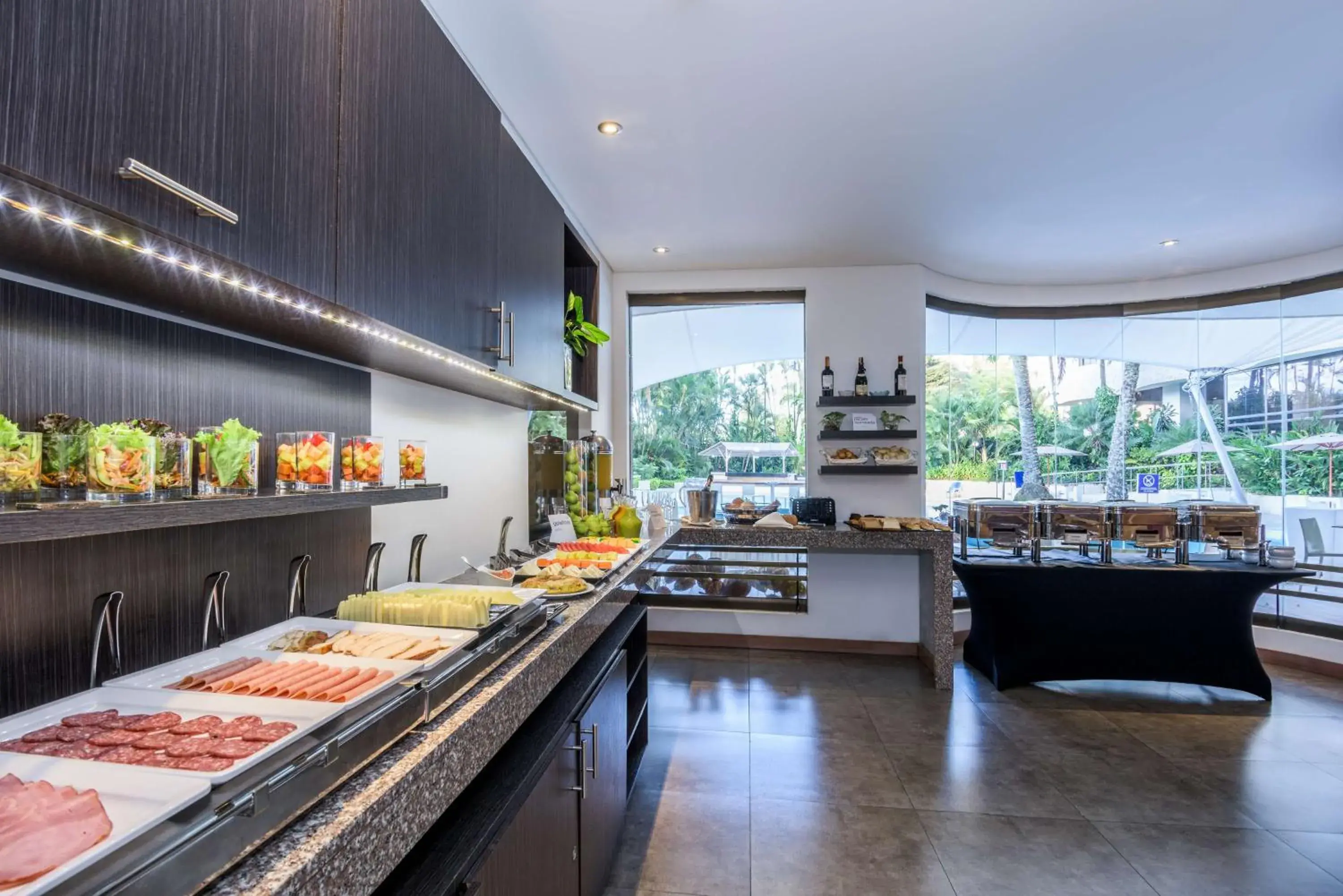 Breakfast in NH Cali Royal Breakfast in NH Cali Royal