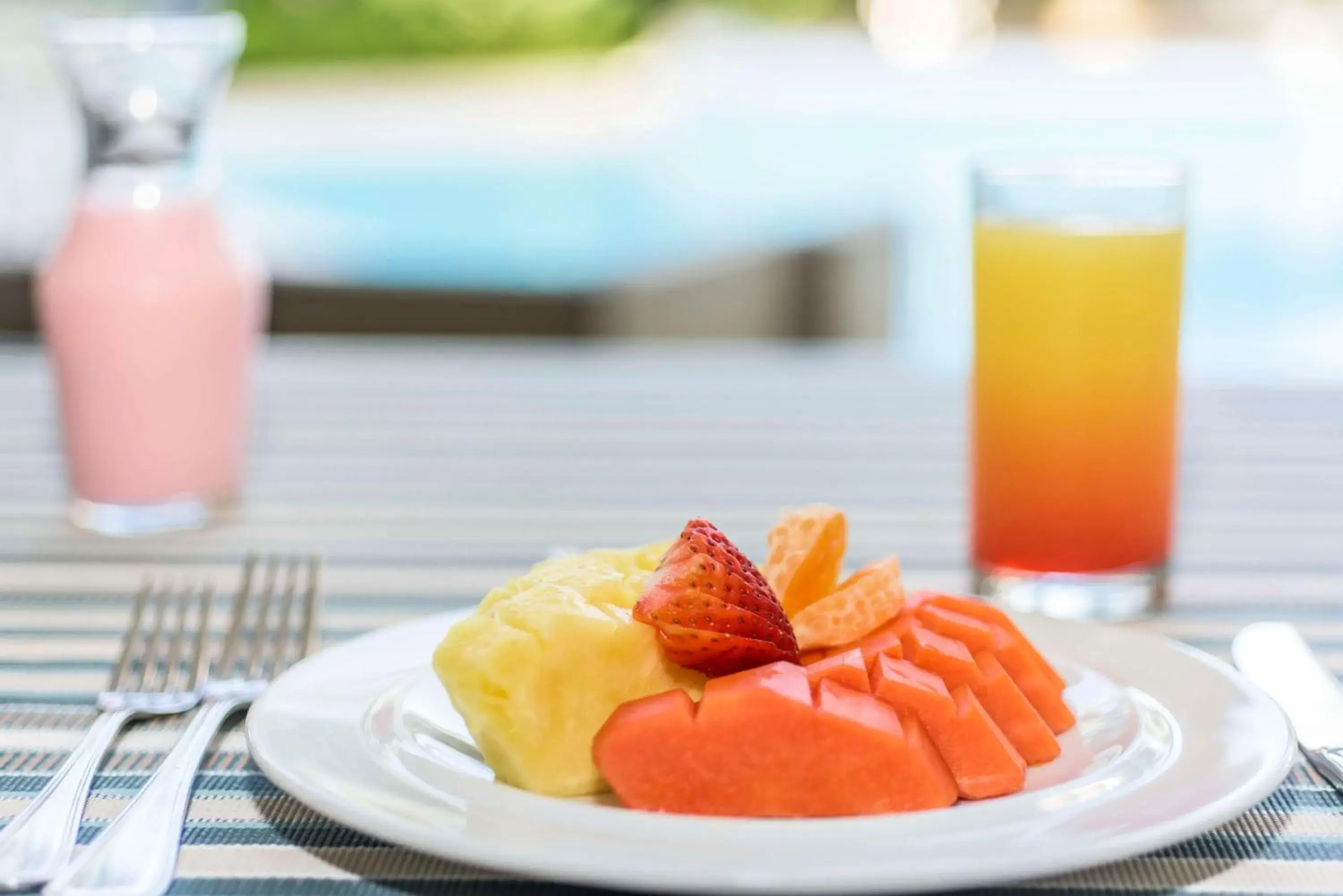 Food and drinks in NH Cali Royal Food and drinks in NH Cali Royal