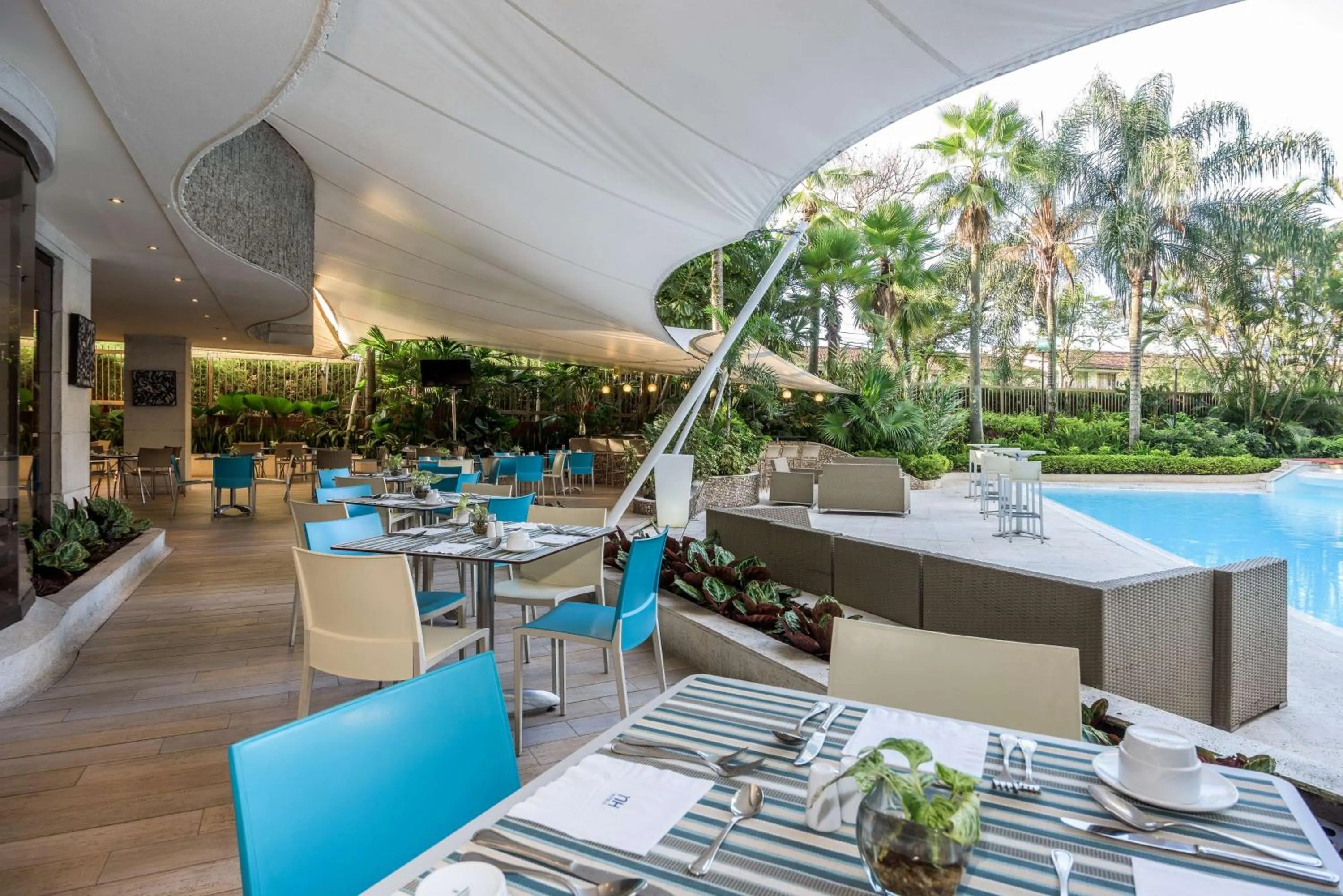 Balcony/Terrace in NH Cali Royal