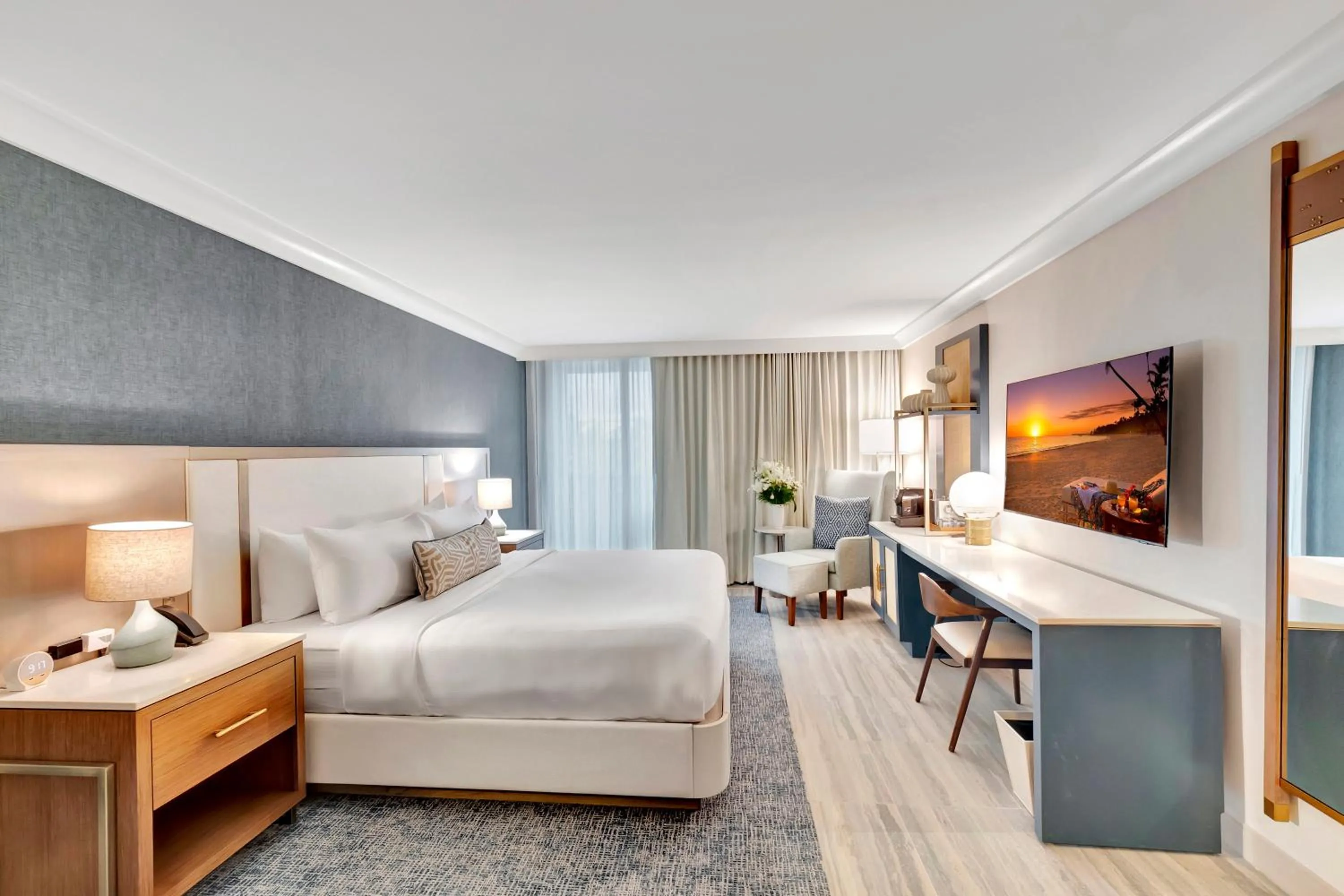 Bed in Tideline Palm Beach Ocean Resort and Spa