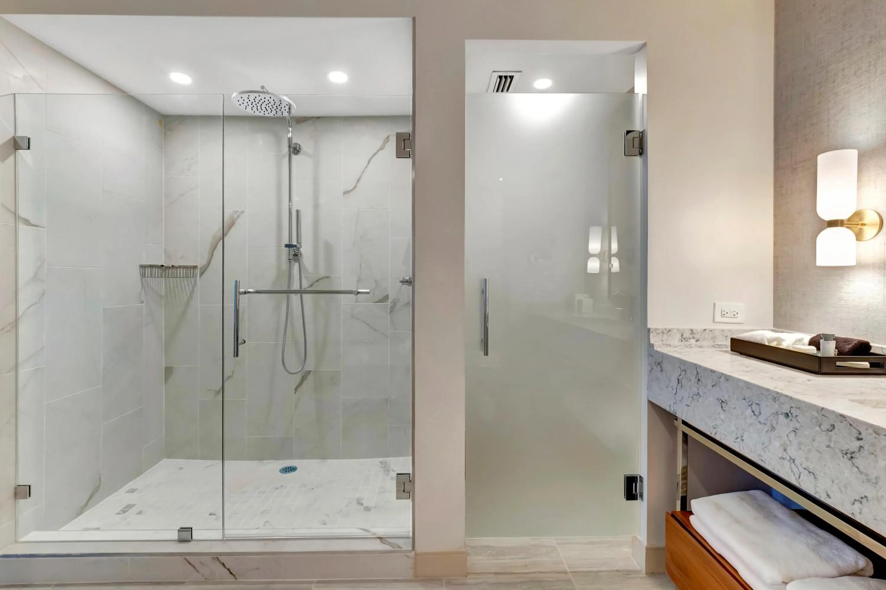 Shower in Tideline Palm Beach Ocean Resort and Spa