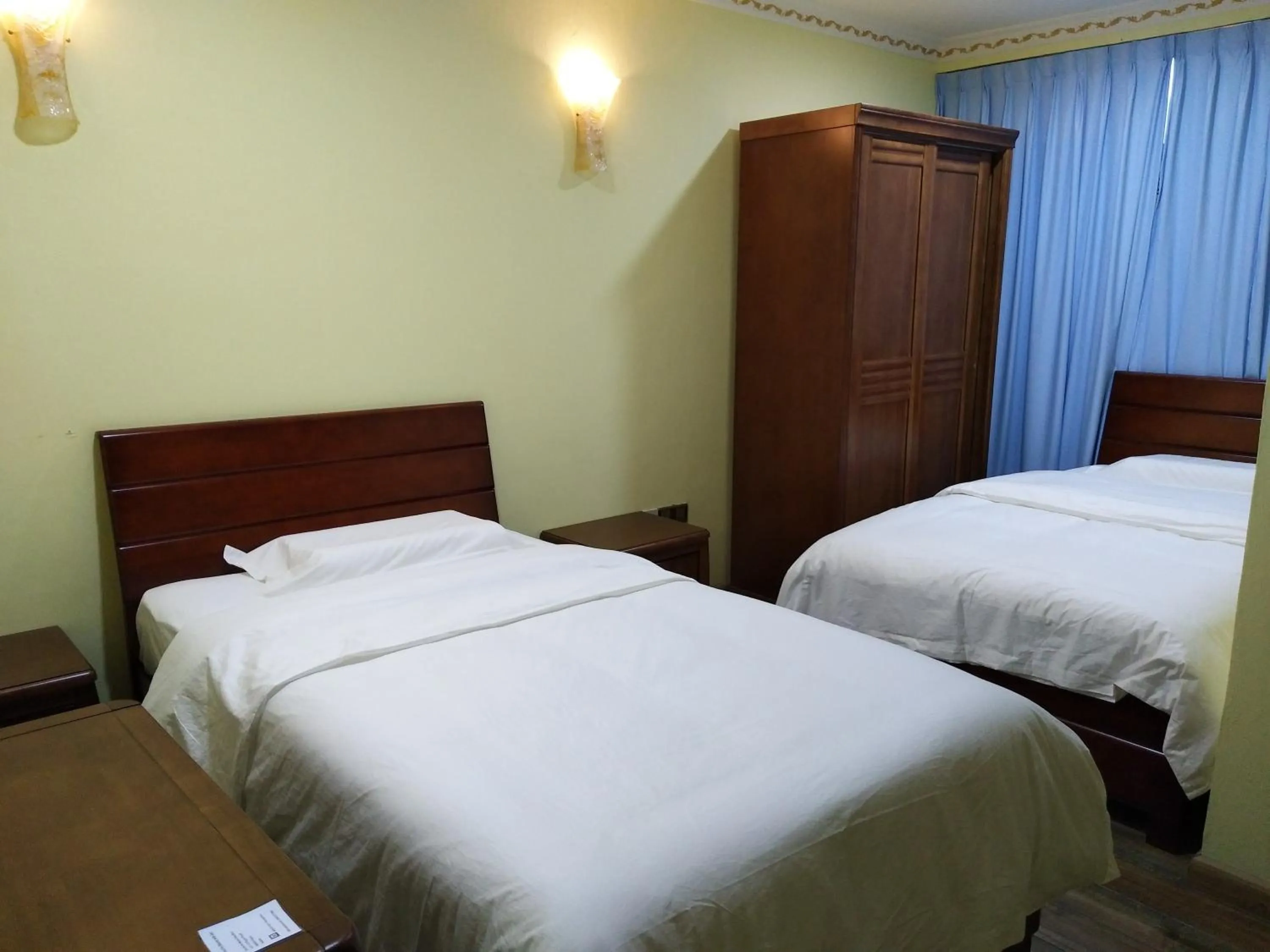 Bed in Uncle Ho Motel