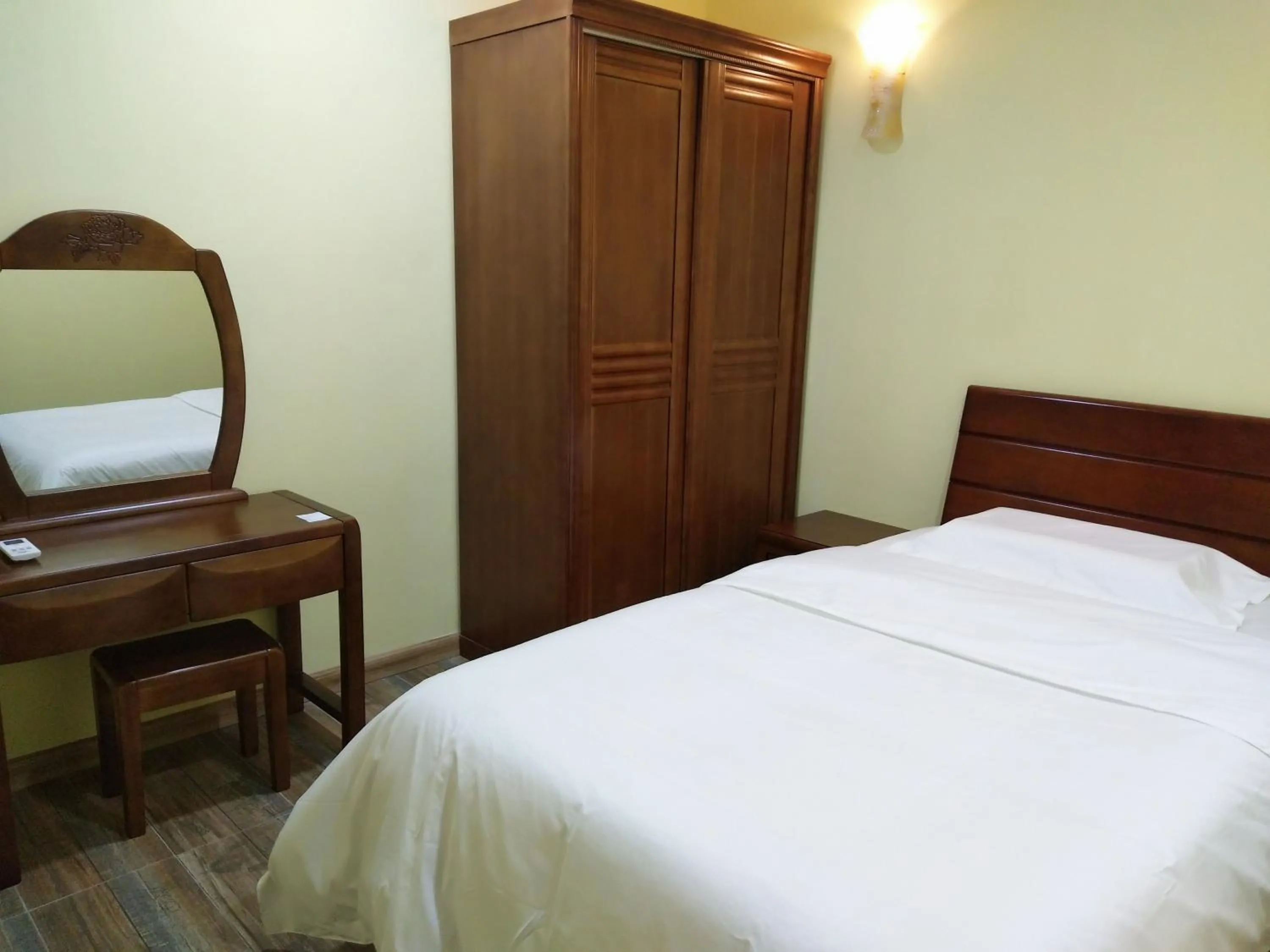 Bed in Uncle Ho Motel
