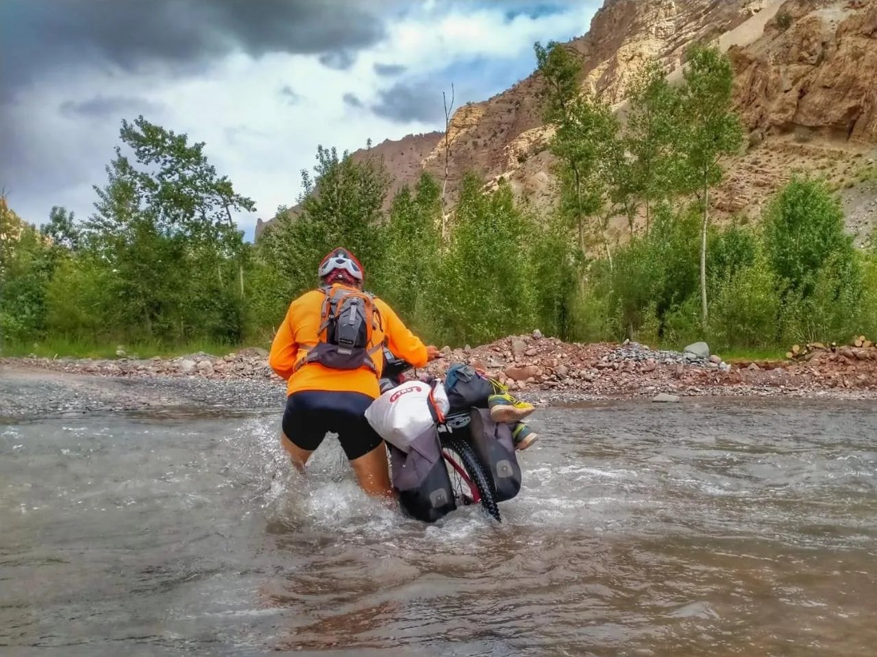 People in Paradis Touareg
