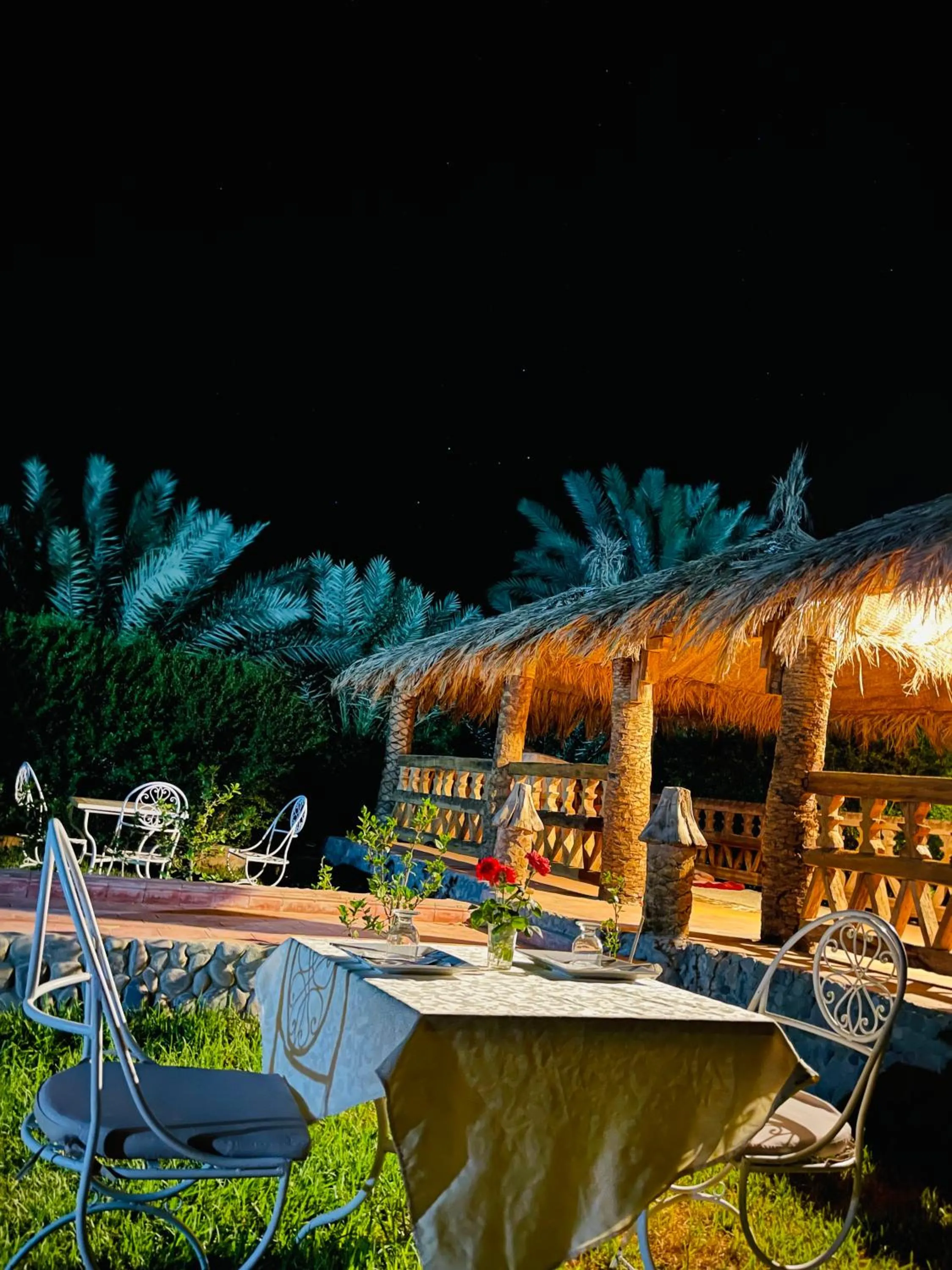 Restaurant/places to eat in Paradis Touareg