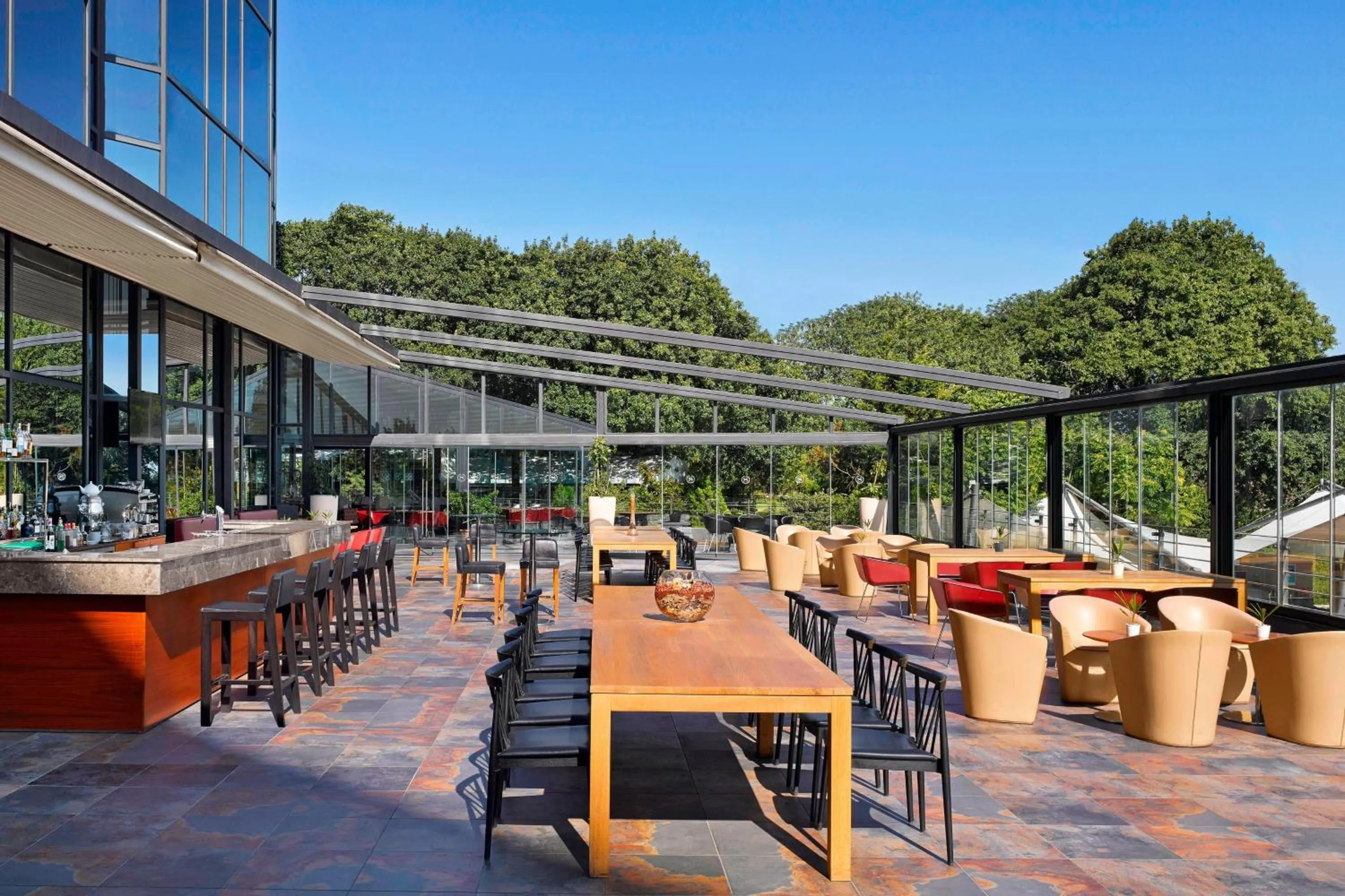 Lounge or bar in Sheraton Istanbul Atakoy Hotel