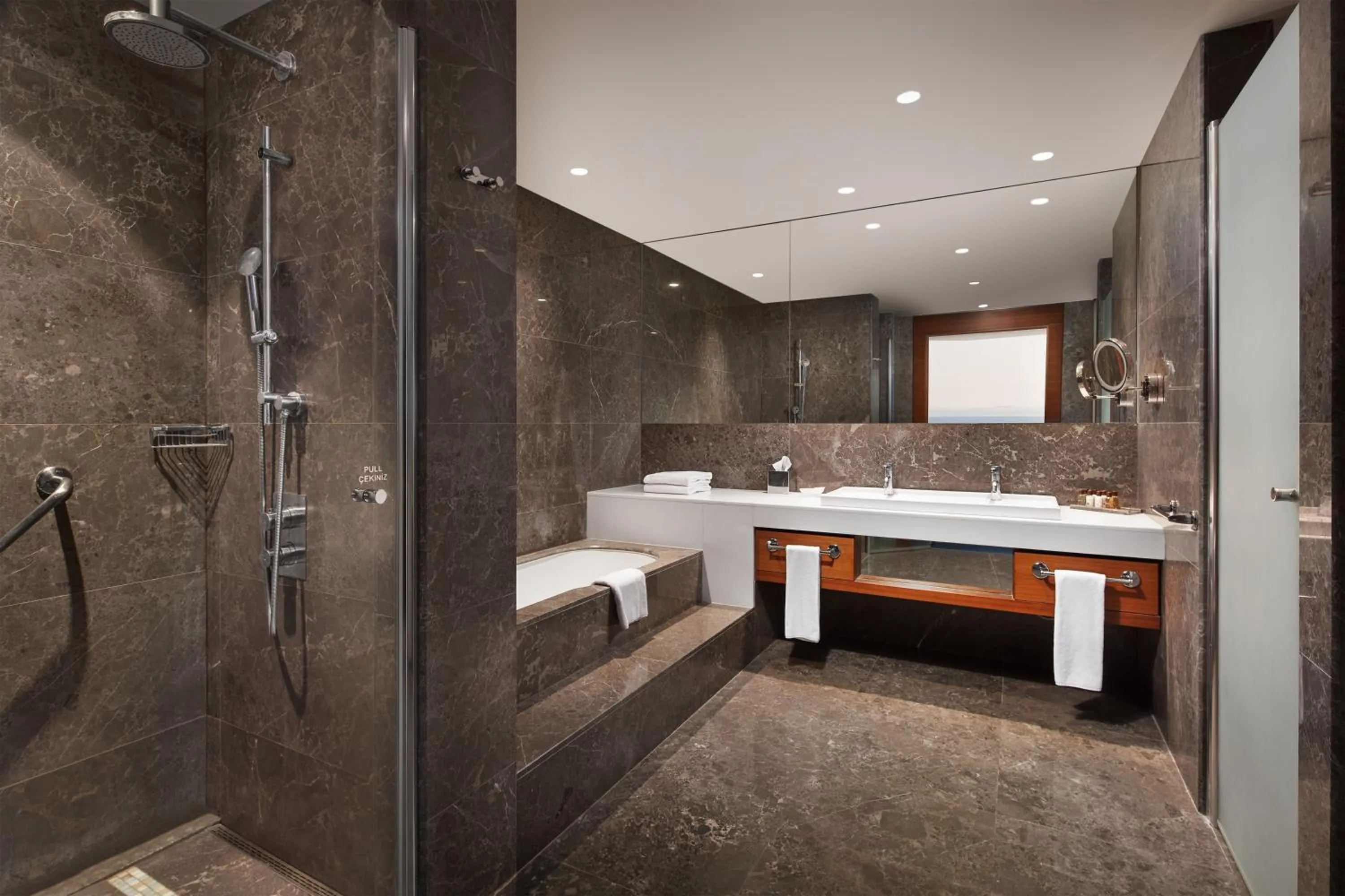 Bathroom in Sheraton Istanbul Atakoy Hotel