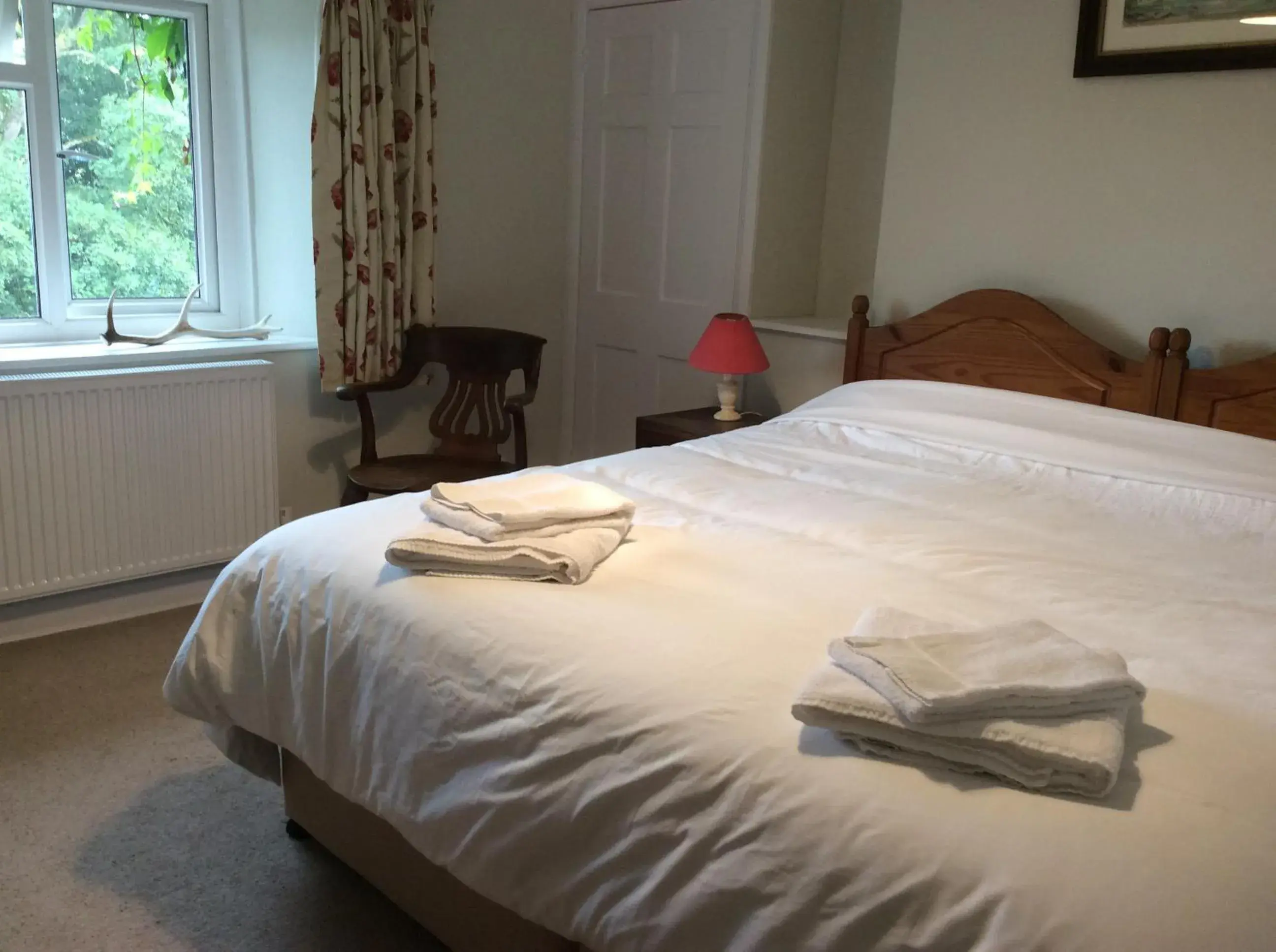 Large Double or Twin Room in Zeal Farm Large Double or Twin Room in Zeal Farm