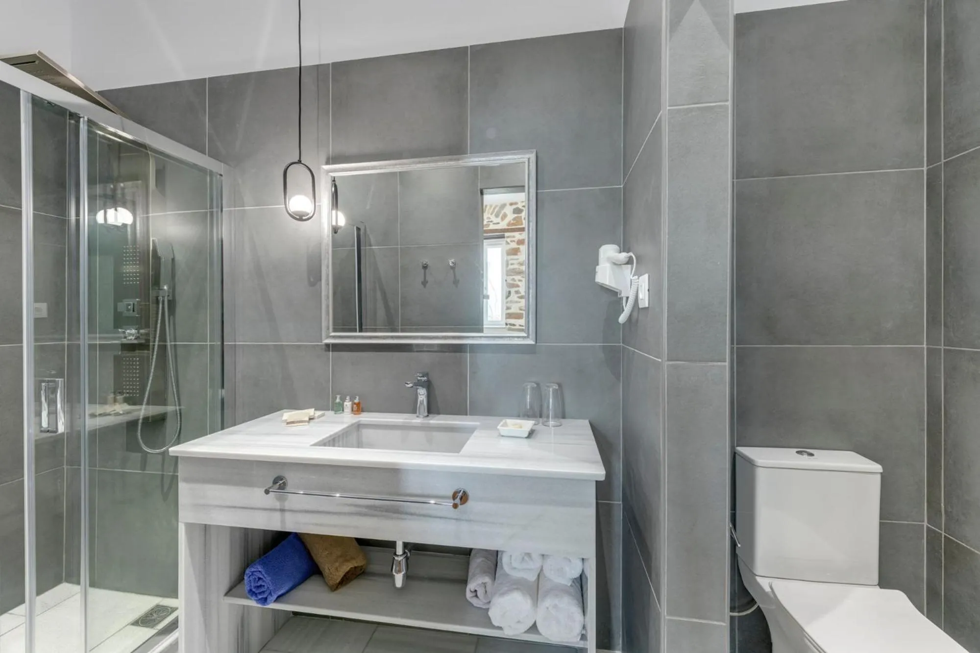 Bathroom in 1844 Suites Syros