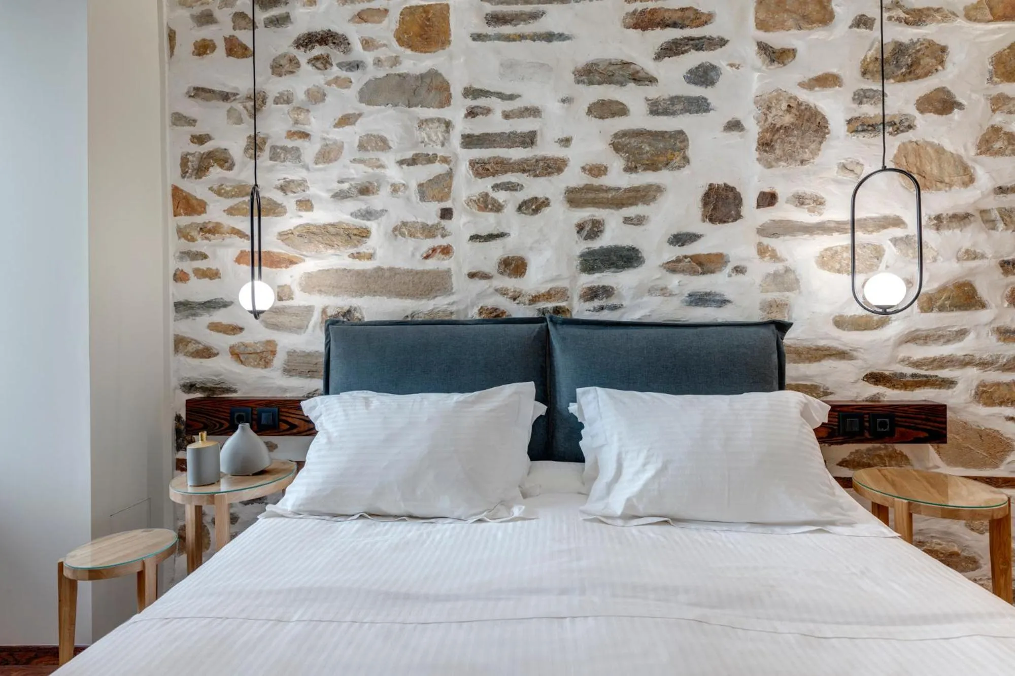 Bed in 1844 Suites Syros