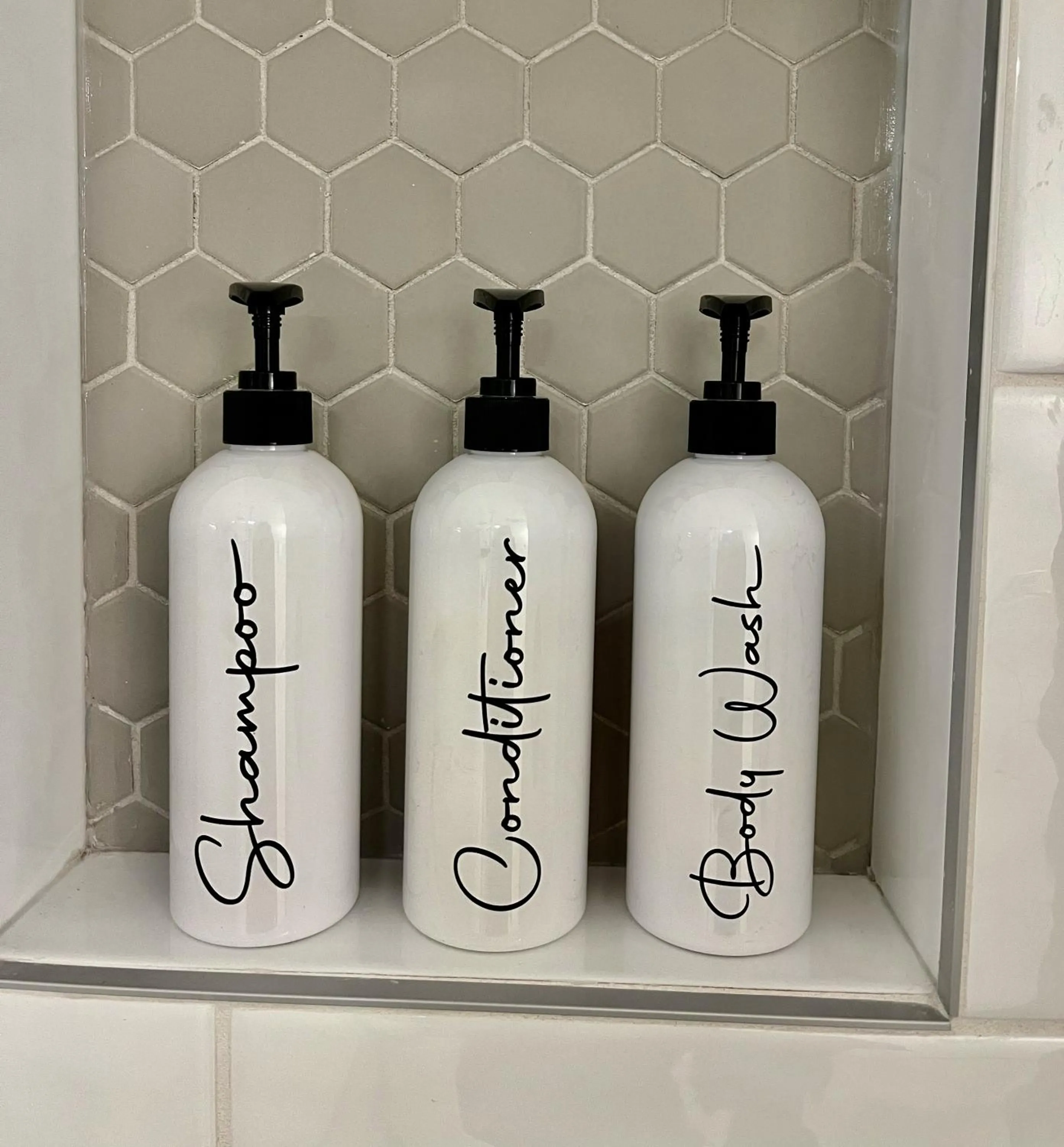 Bathroom in Mountain View Bed & Breakfast