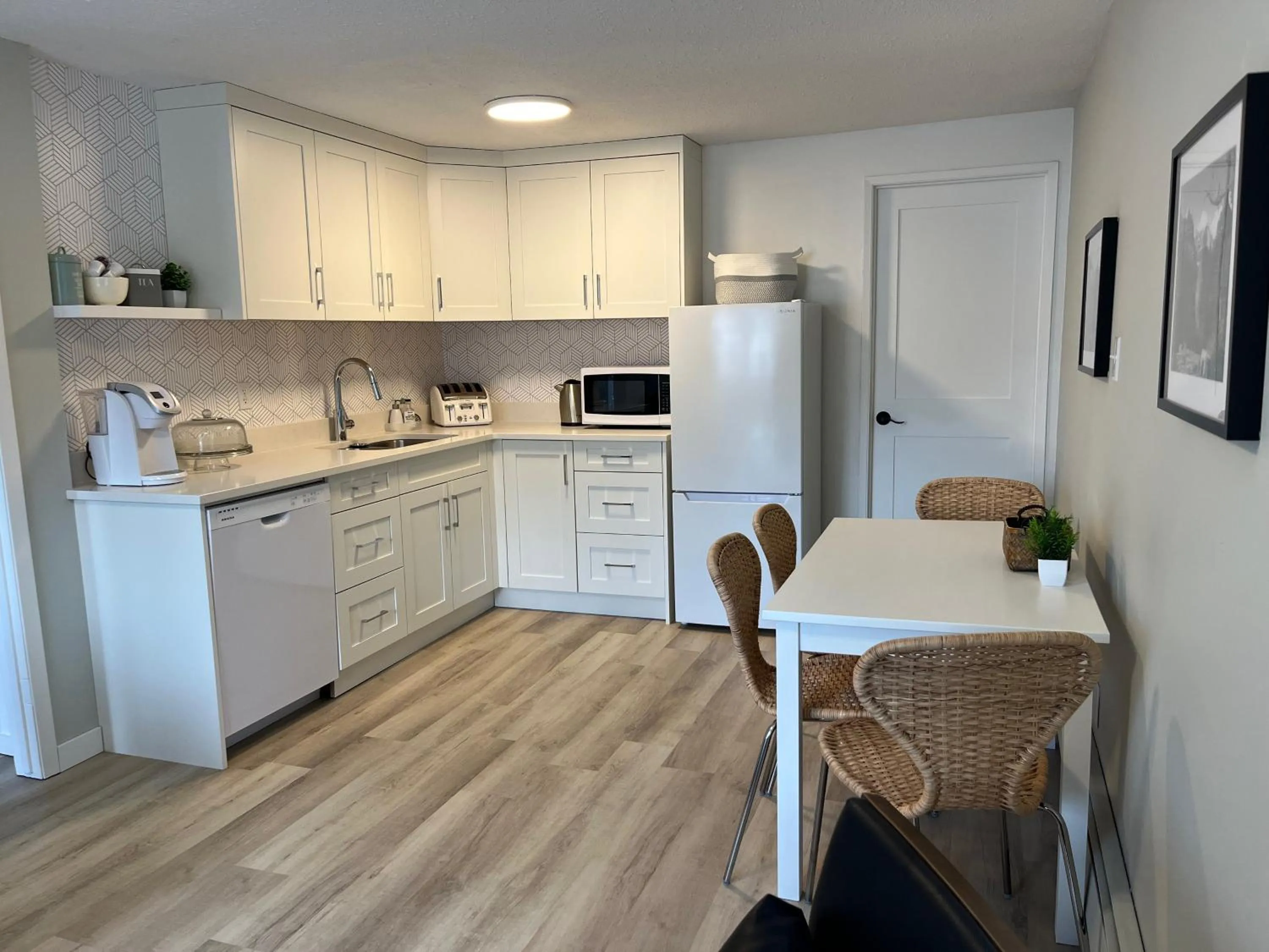 Communal lounge/ TV room in Mountain View Bed & Breakfast