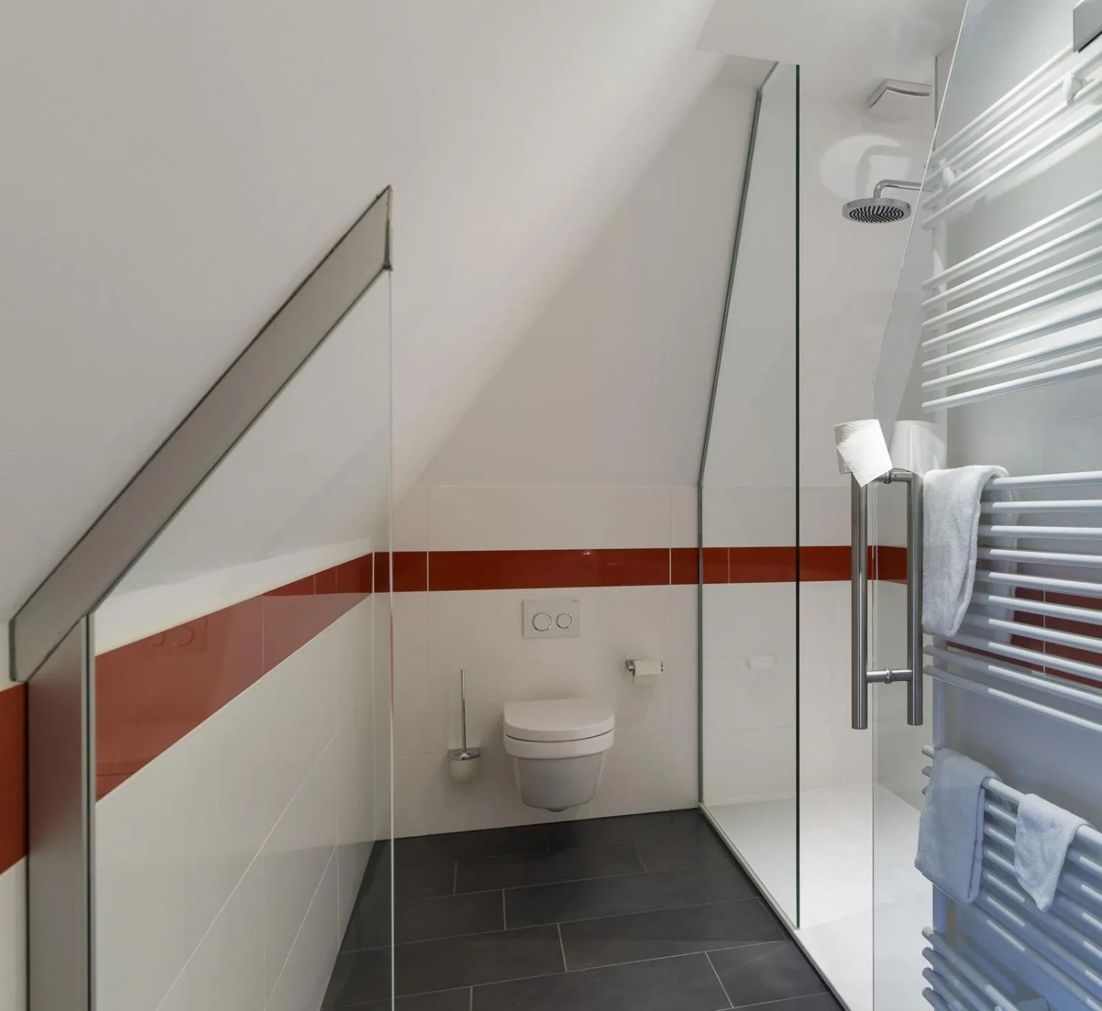 Bathroom in Gästehaus Schloss Saareck