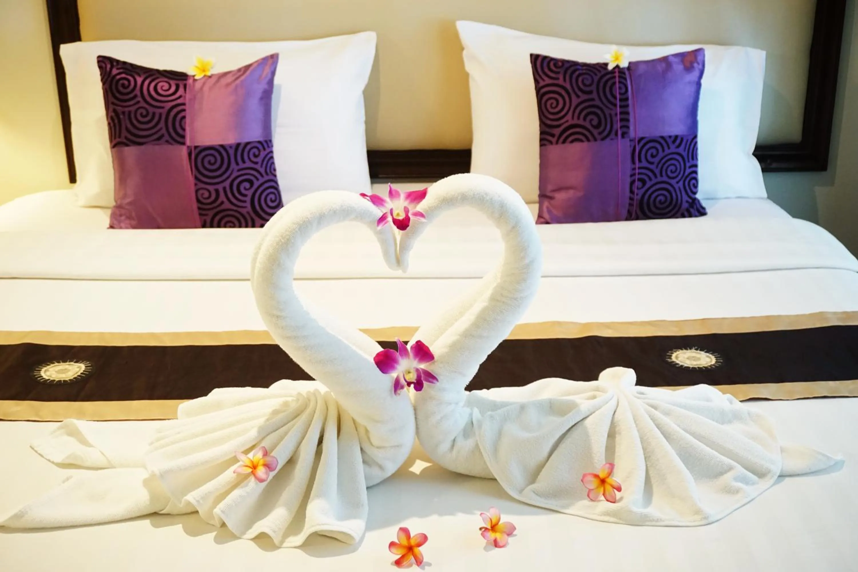 Balcony/Terrace, Bed in Lamai Inn 99 Bungalows