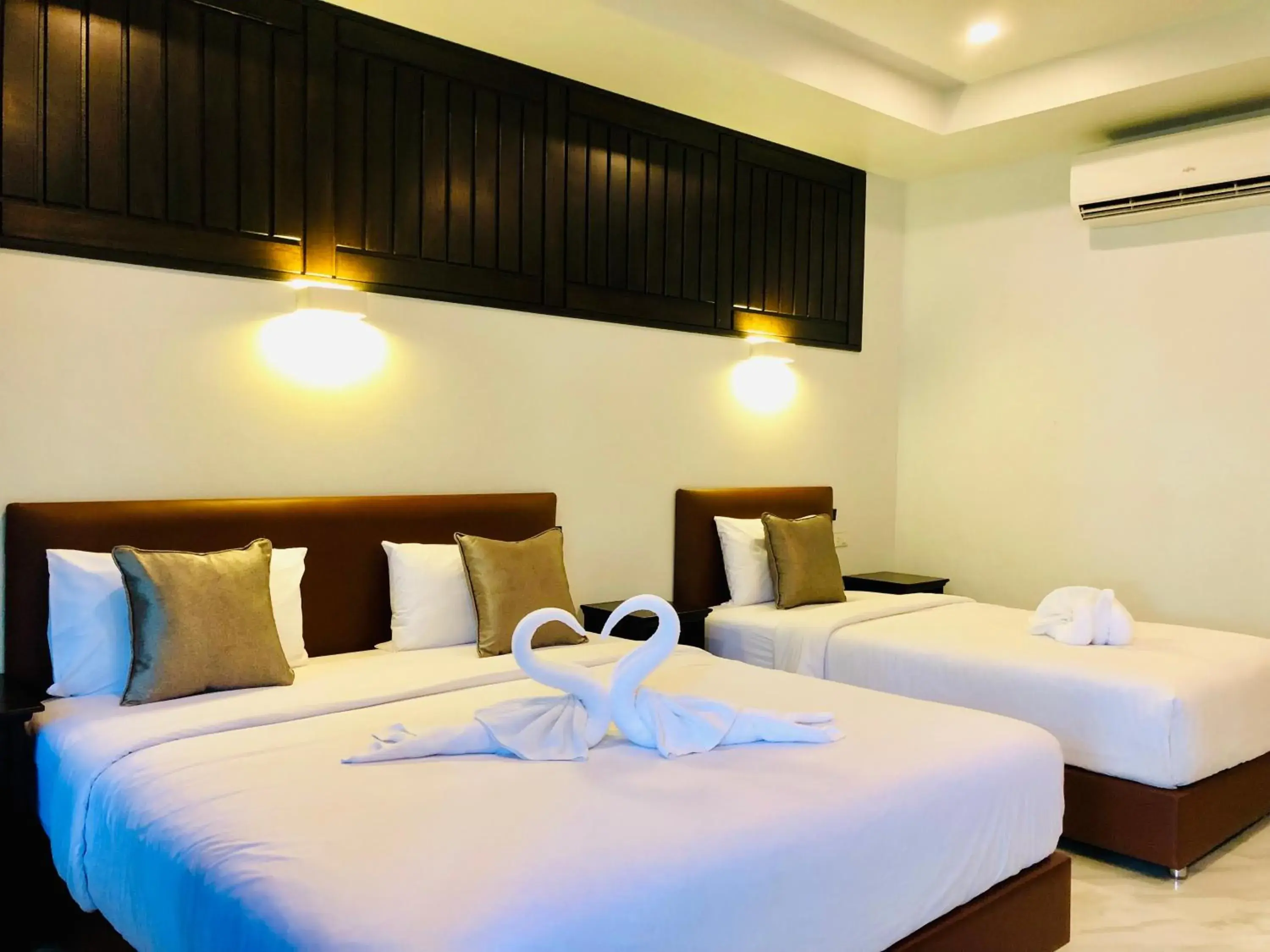 Bedroom, Bed in Lamai Inn 99 Bungalows Bedroom, Bed in Lamai Inn 99 Bungalows