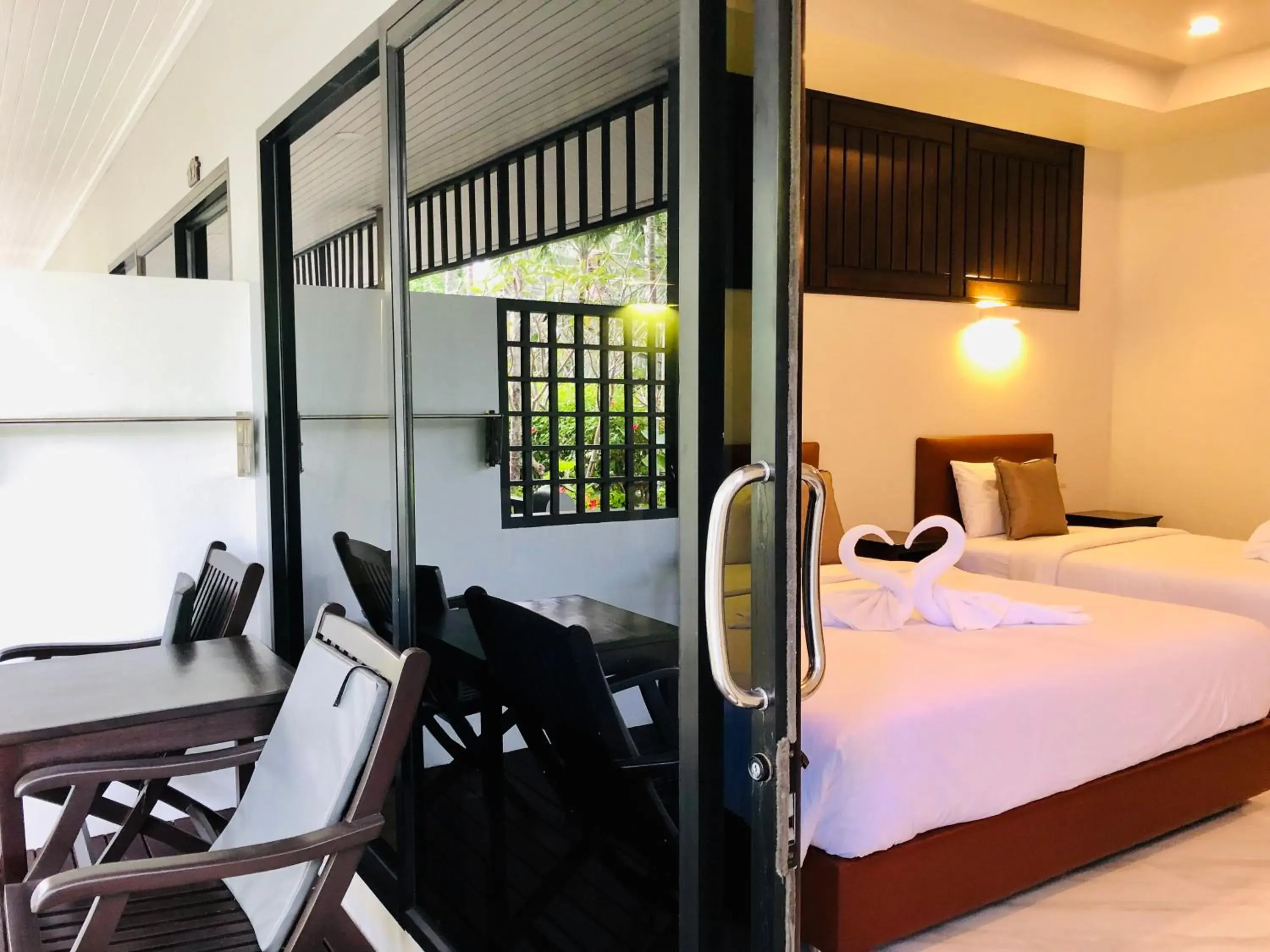 Balcony/Terrace, Bed in Lamai Inn 99 Bungalows Balcony/Terrace, Bed in Lamai Inn 99 Bungalows