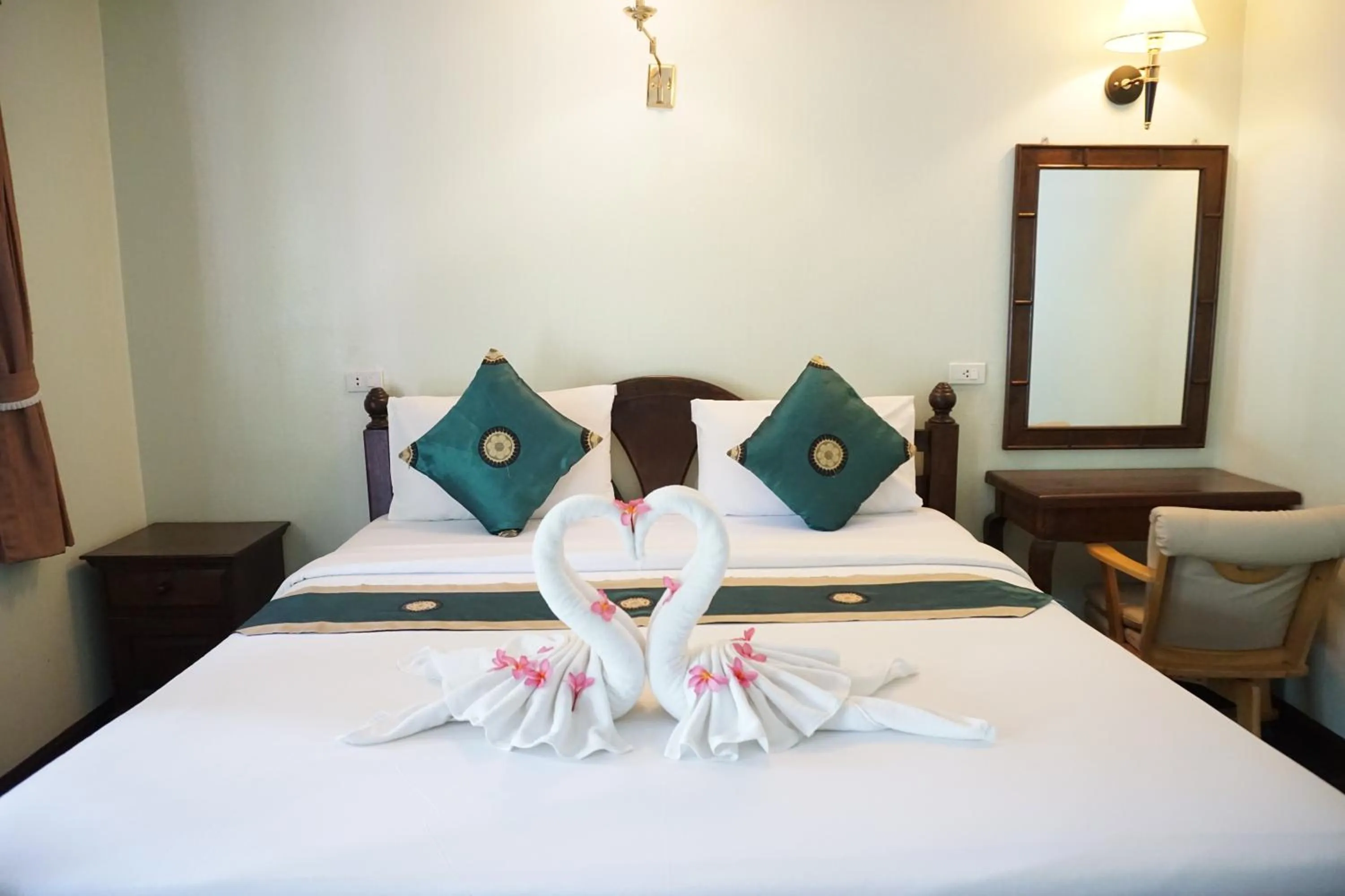 Bedroom, Bed in Lamai Inn 99 Bungalows