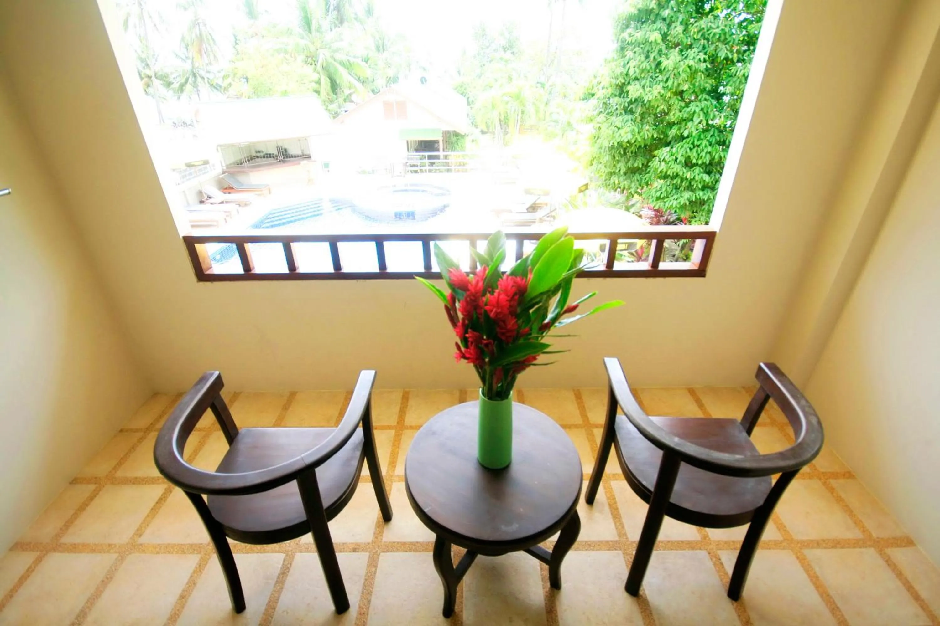 Pool view in Lamai Inn 99 Bungalows