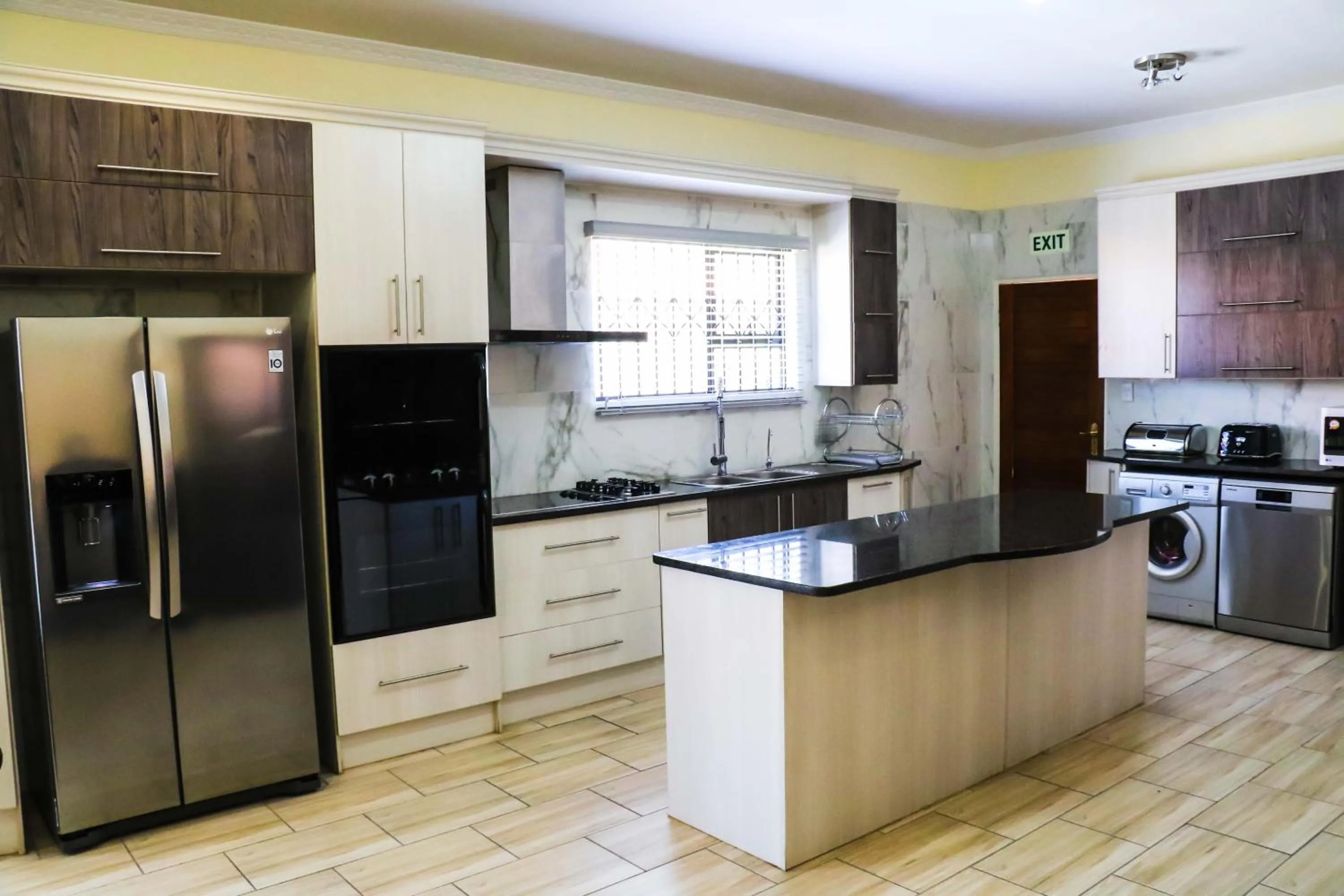 Kitchen or kitchenette in Estoby Executive guest house