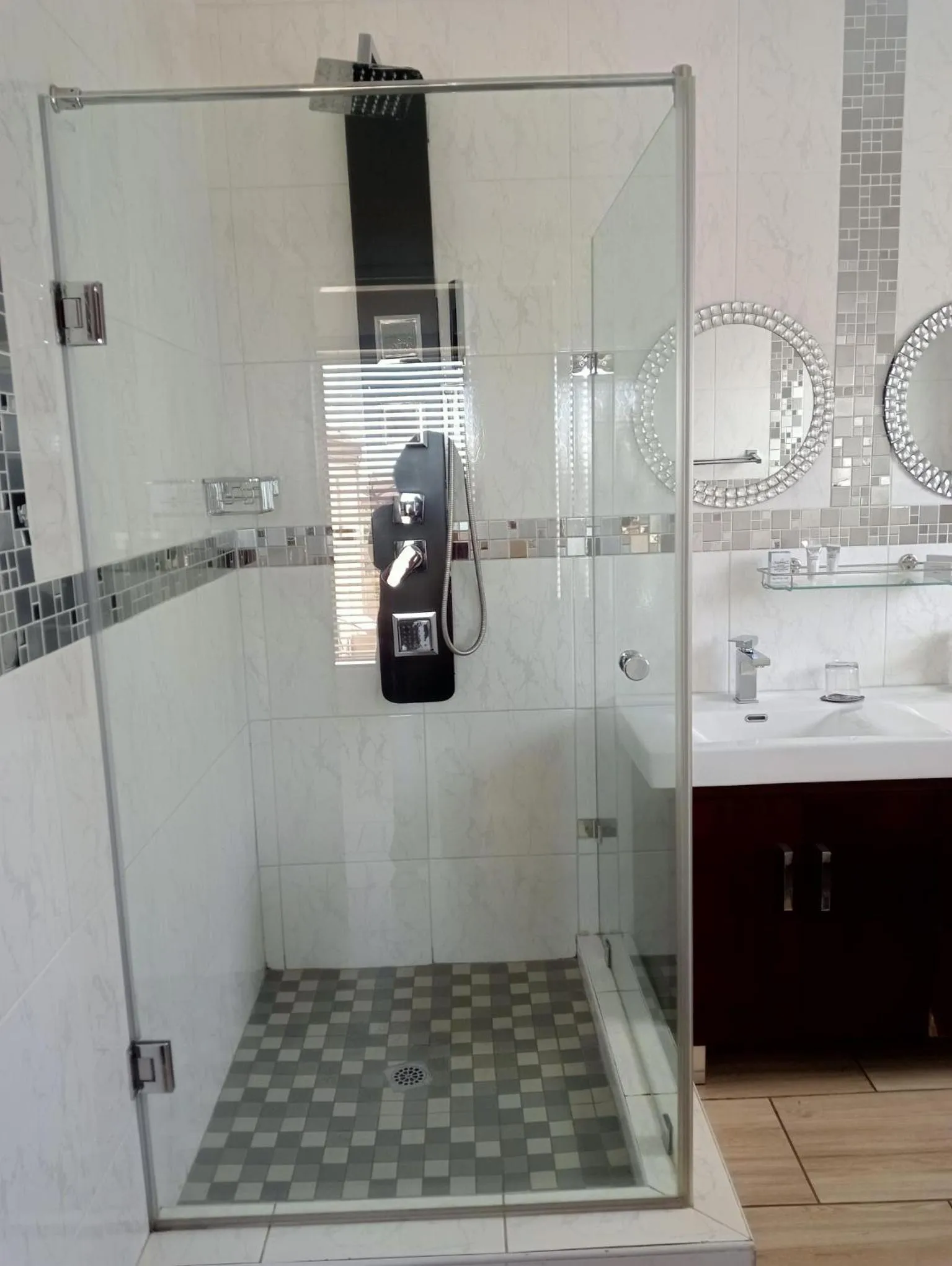 Shower in Estoby Executive guest house