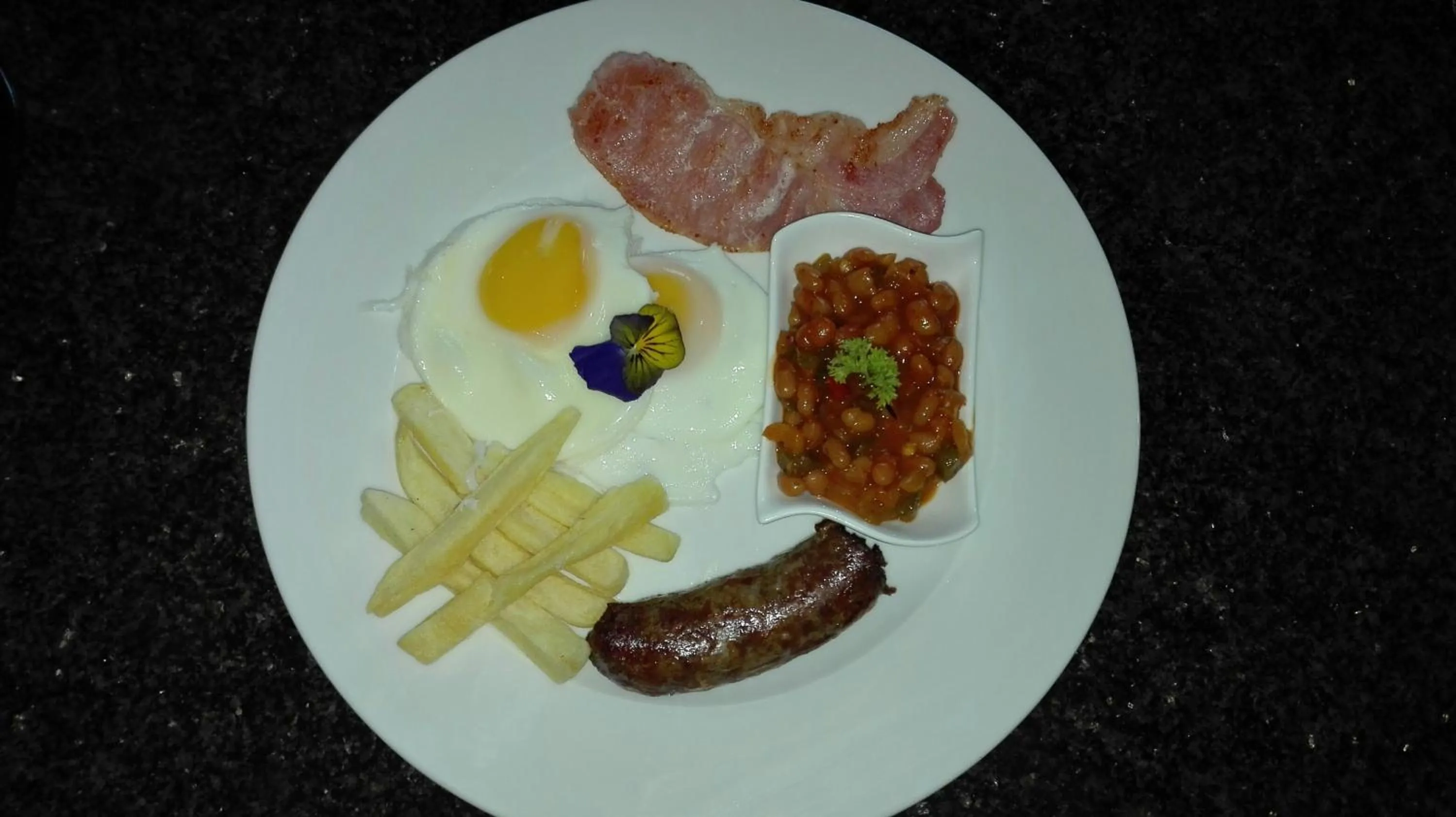 Breakfast in Estoby Executive guest house